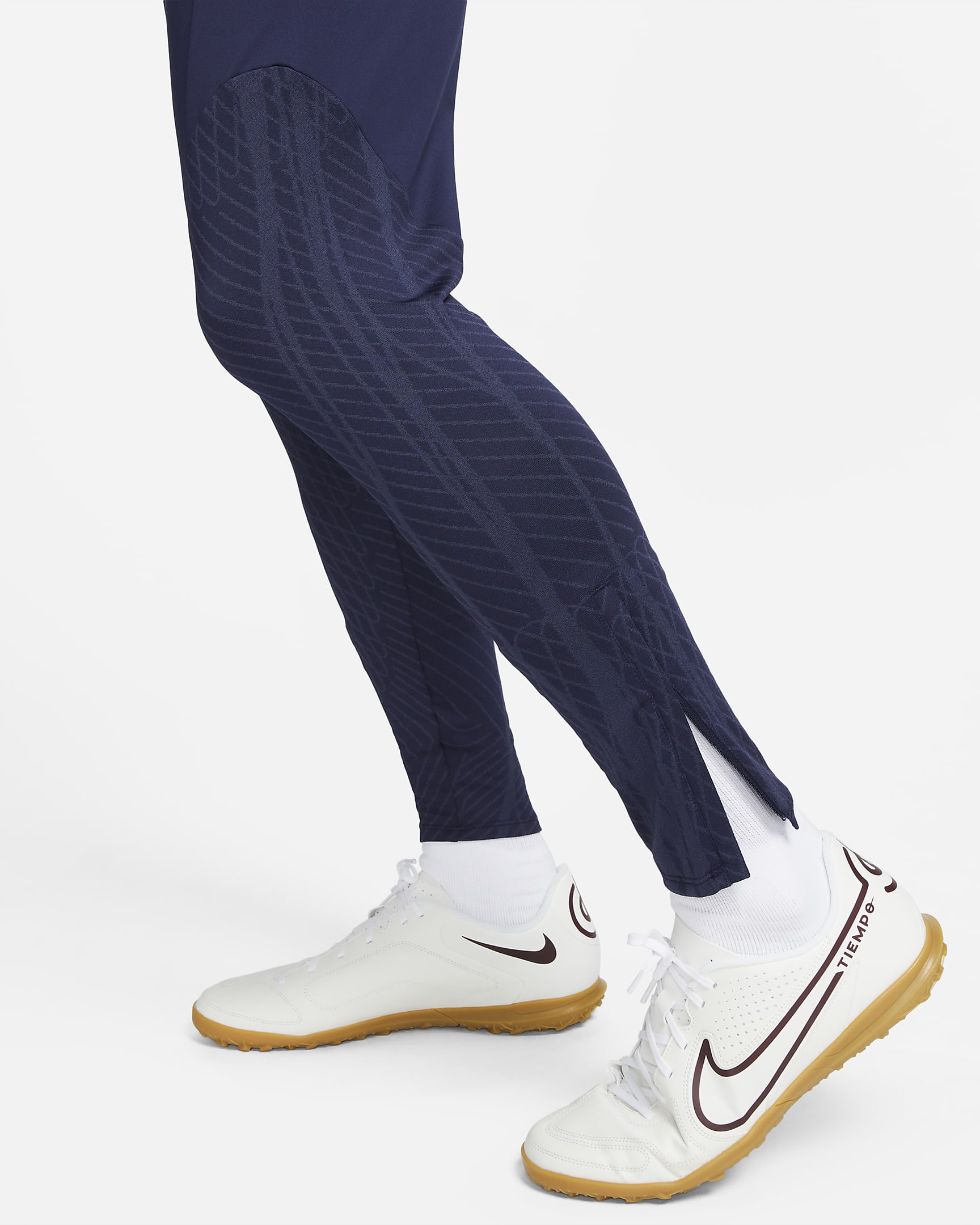 Paris Saint-Germain Strike Men's Nike Dri-FIT Knit Soccer Pants. Nike.com