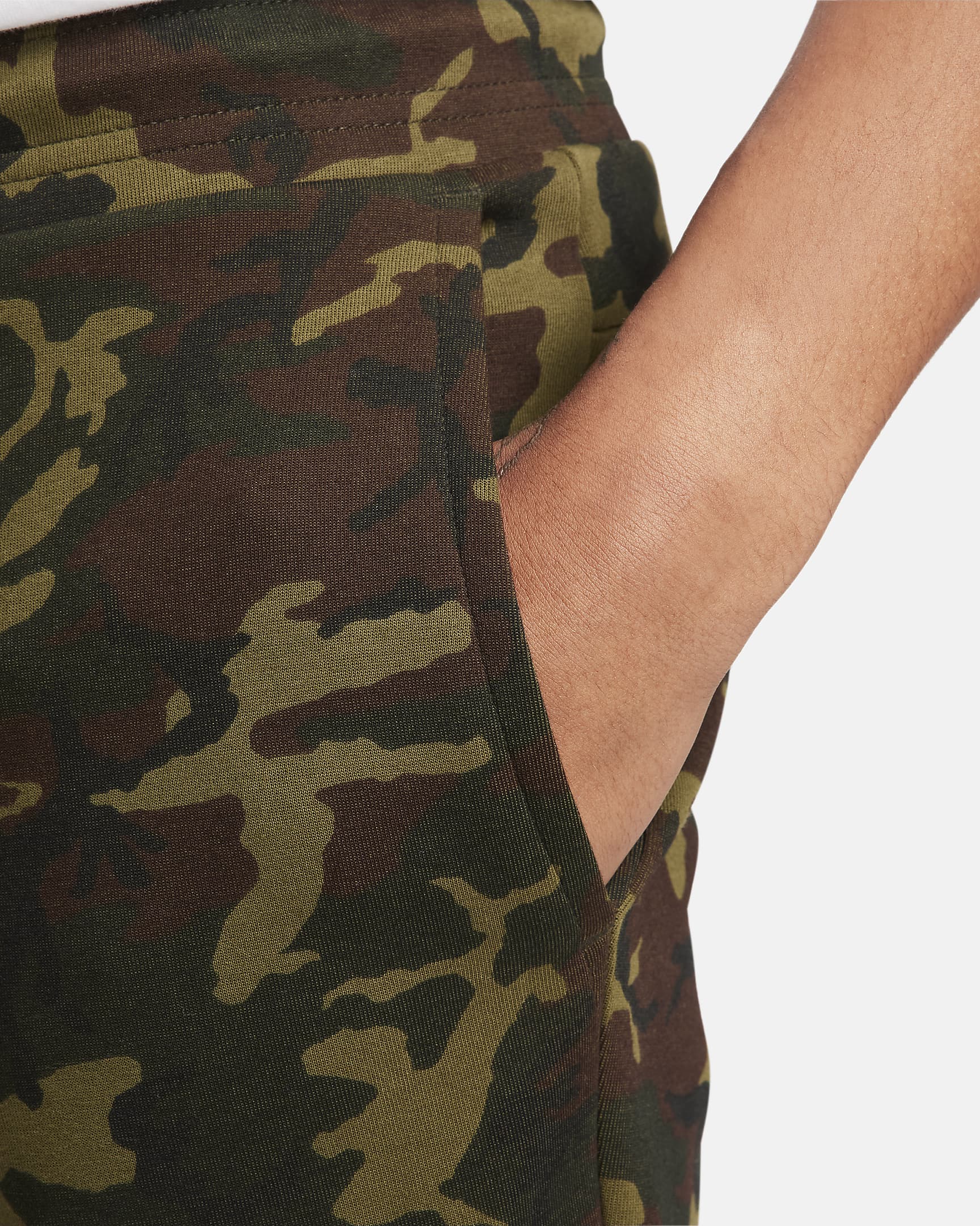 Nike Sportswear Tech Fleece OG Men's Slim-Fit Joggers. Nike BE