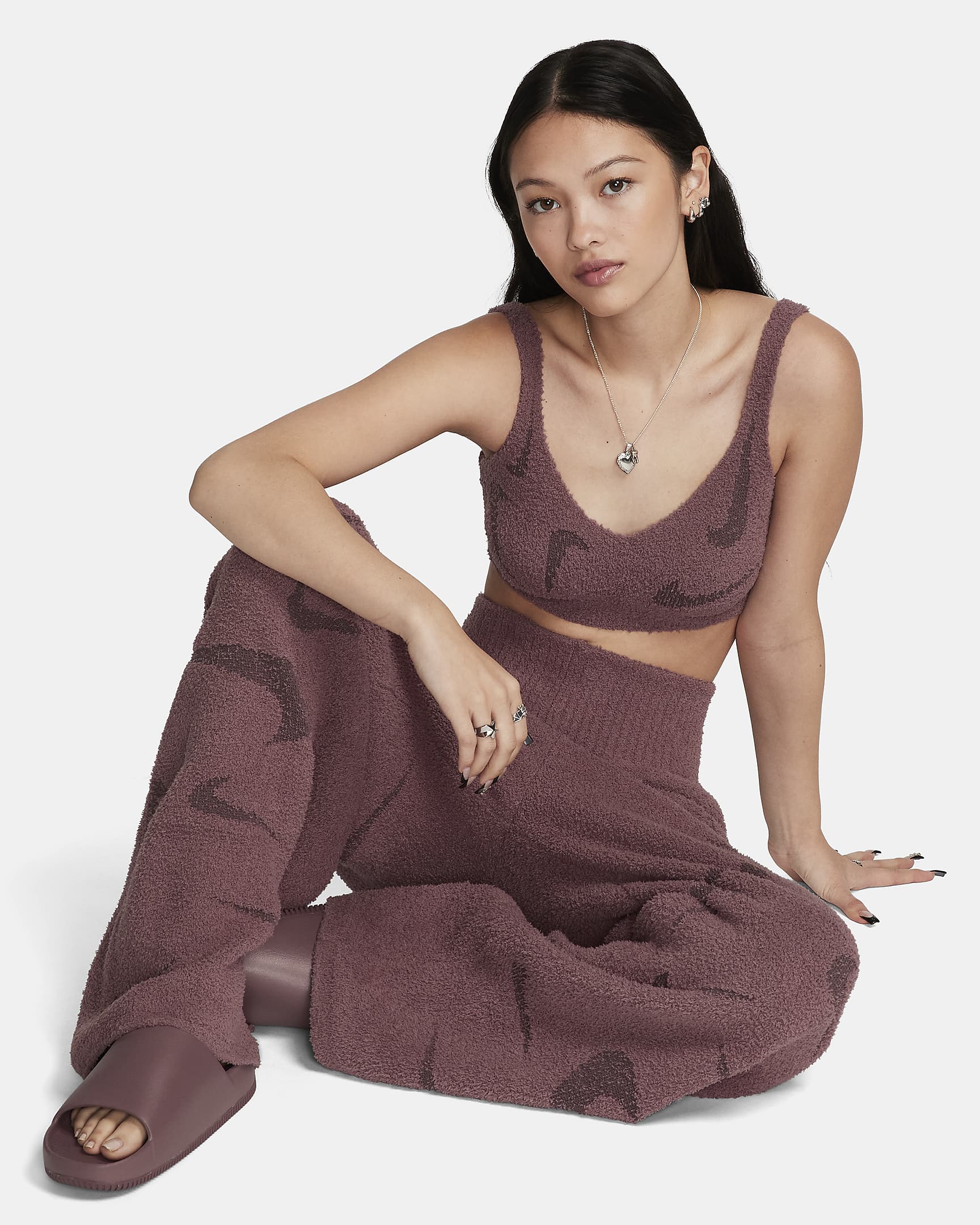 Nike Sportswear Phoenix Cozy Bouclé Women's Light-Support Non-Padded Knit Bra - Smokey Mauve/Plum Eclipse