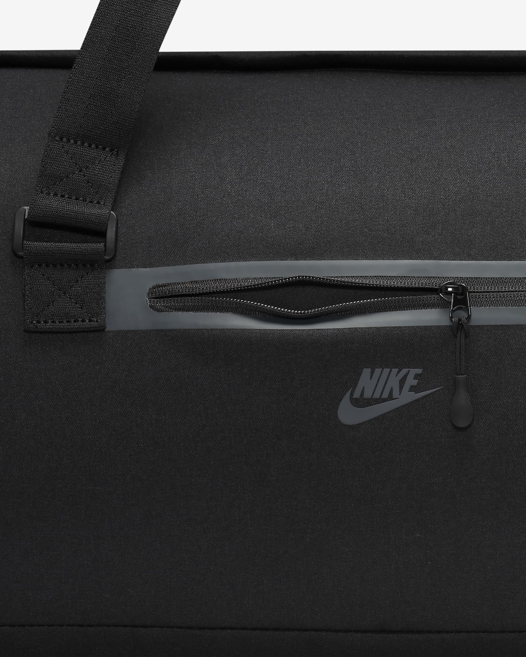 Nike Elemental Premium Duffel Bag (45L). Nike RO