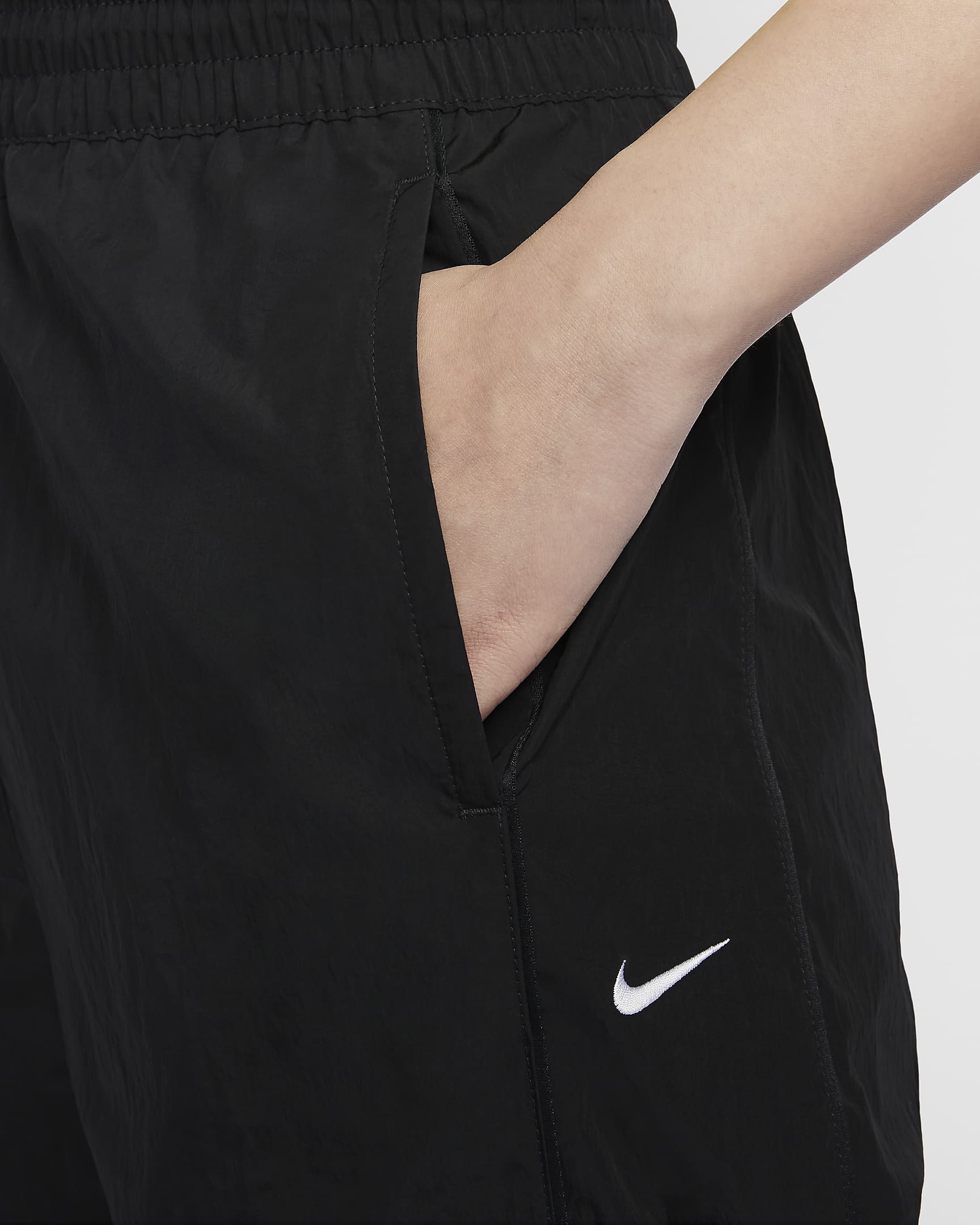 Nike Windrunner Women's High-Waisted Woven Open-Hem Trousers - Black/White