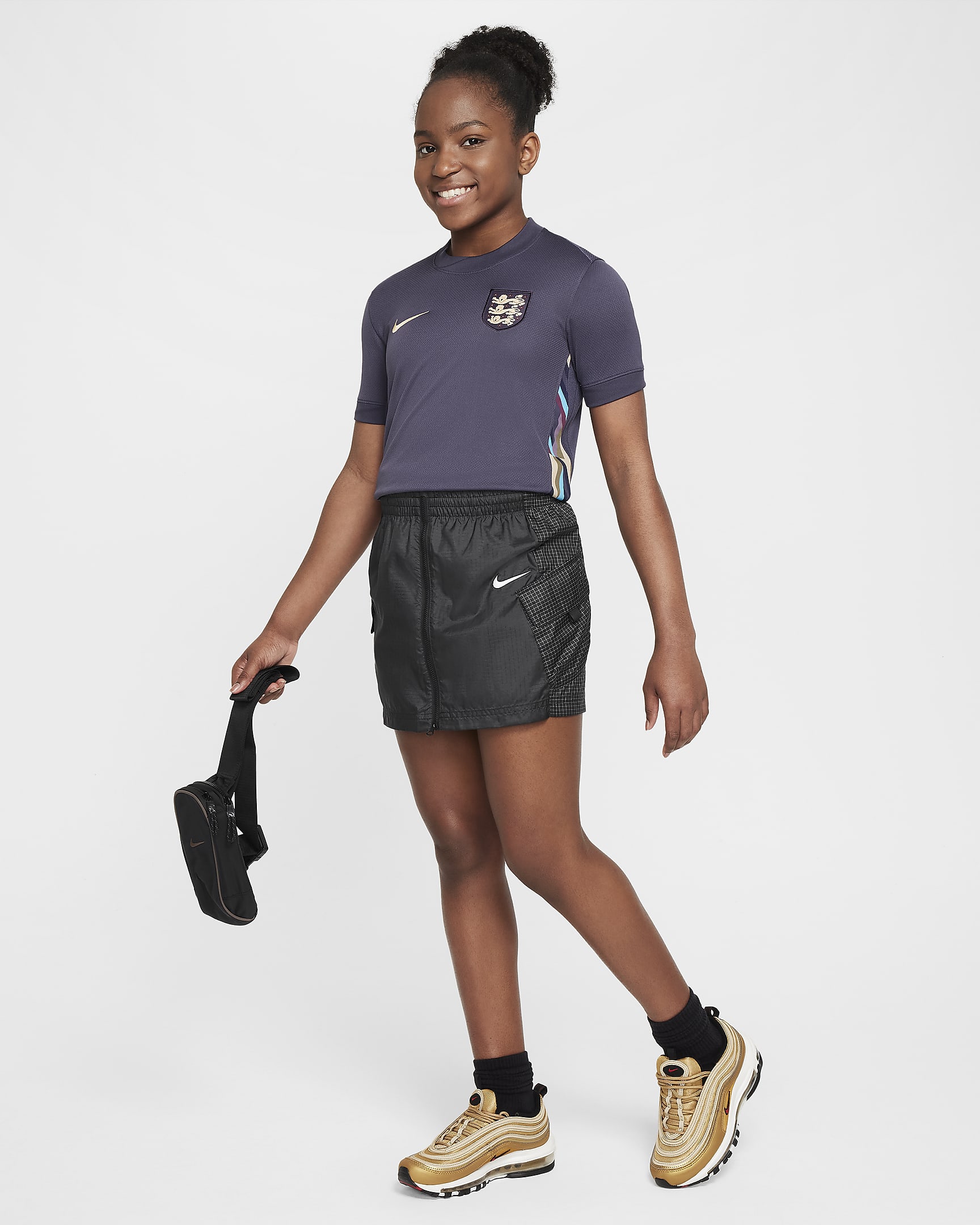 England (Women's Team) 2024/25 Stadium Away Older Kids' Nike Dri-FIT Football Replica Shirt - Dark Raisin/Dark Raisin/Sesame