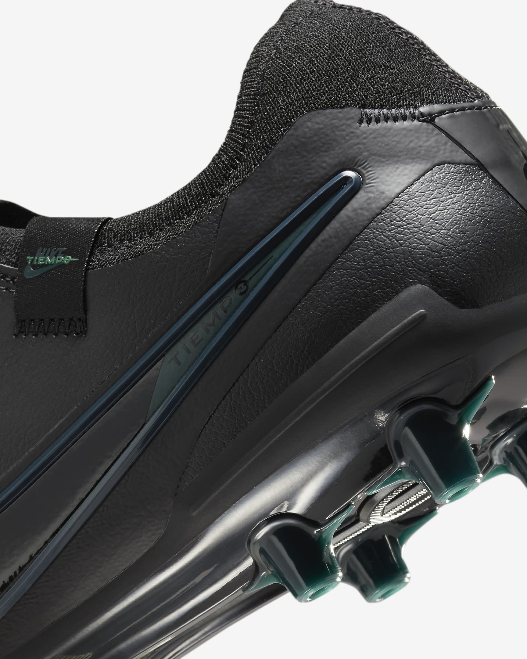 Chaussure de foot basse à crampons pour terrain synthétique Nike Tiempo Legend 10 Pro - Noir/Deep Jungle/Noir