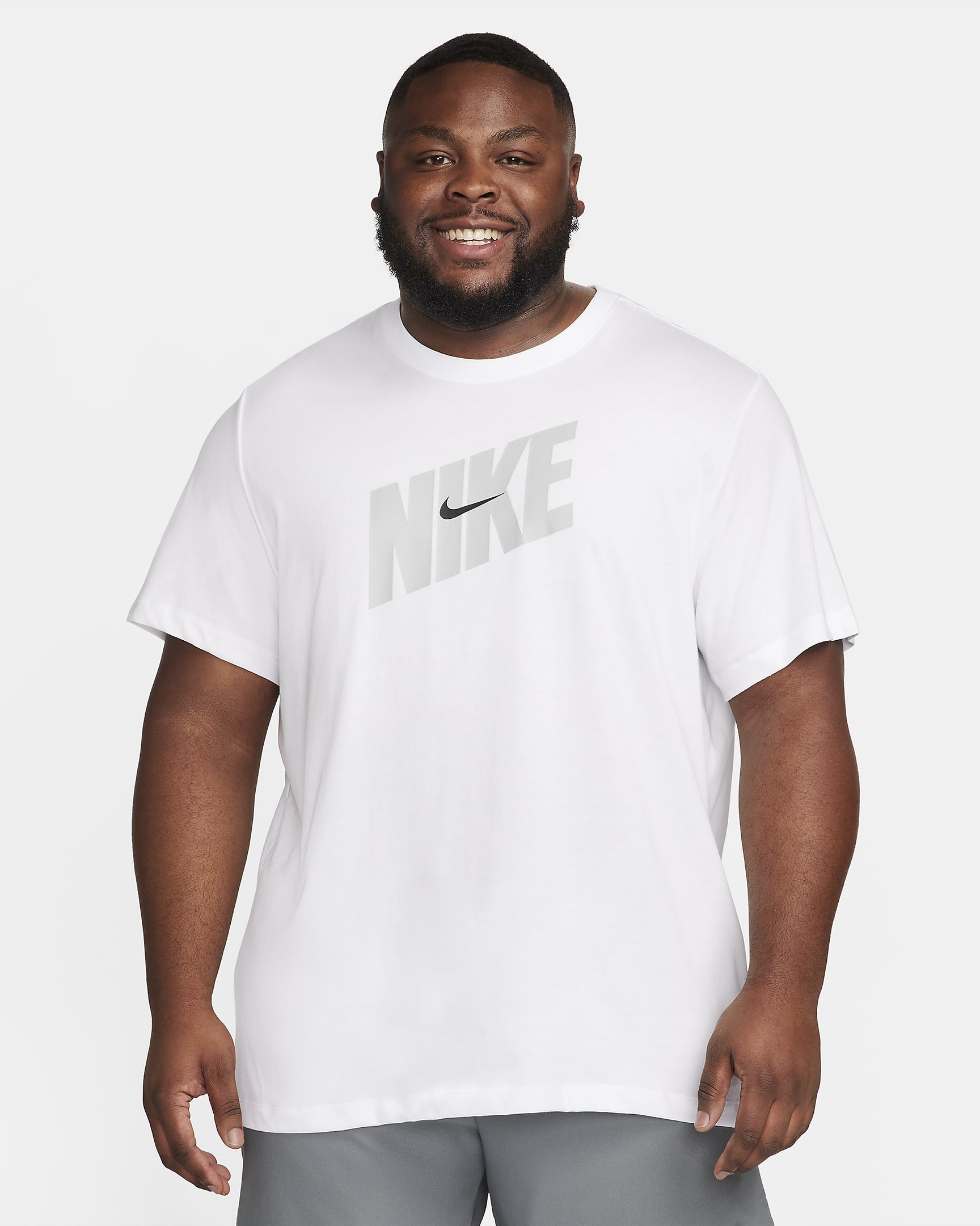 Playera de fitness Nike Dri-FIT para hombre. Nike.com