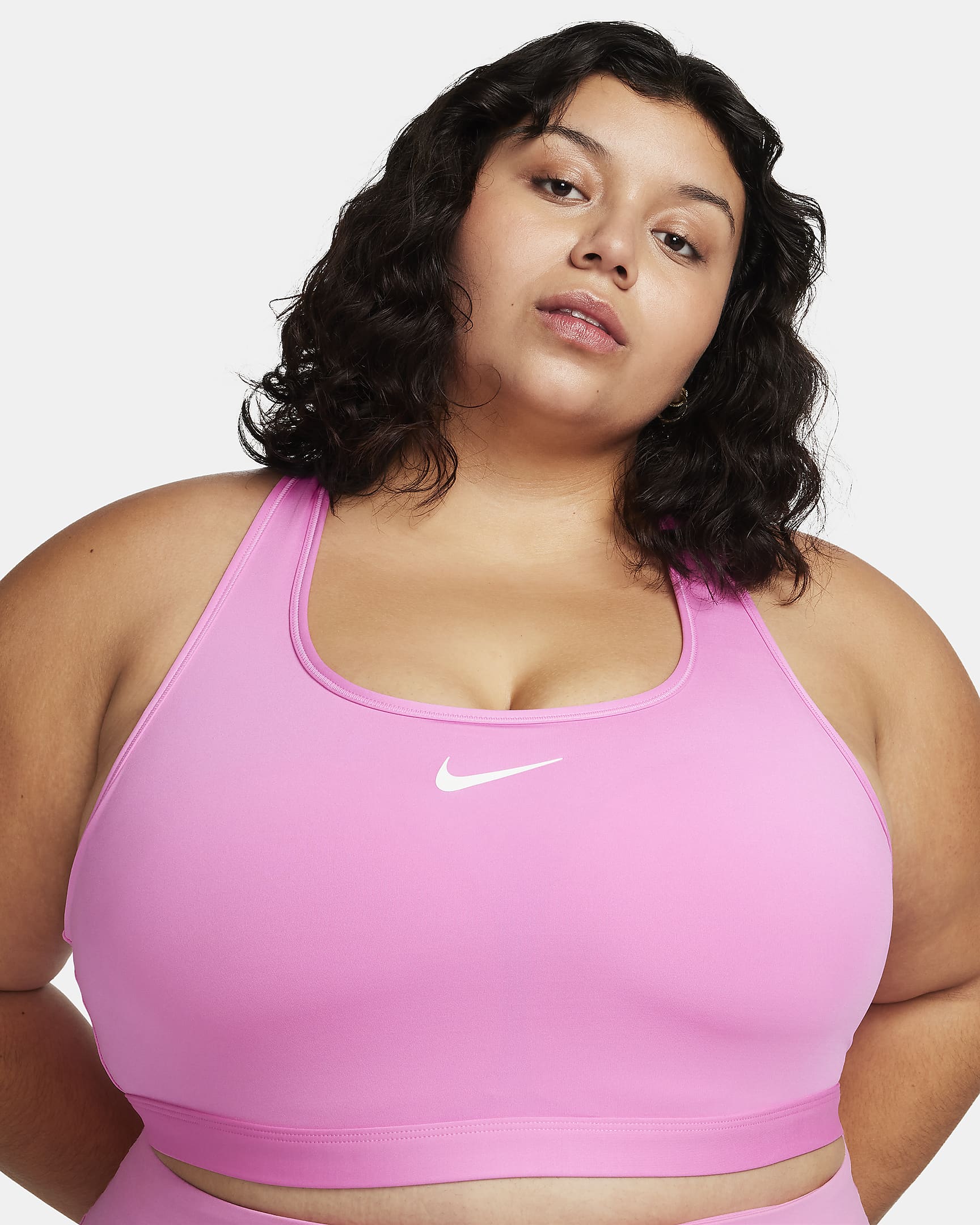 Αθλητικός στηθόδεσμος με ενίσχυση Nike Swoosh Medium Support (μεγάλα μεγέθη) - Playful Pink/Λευκό