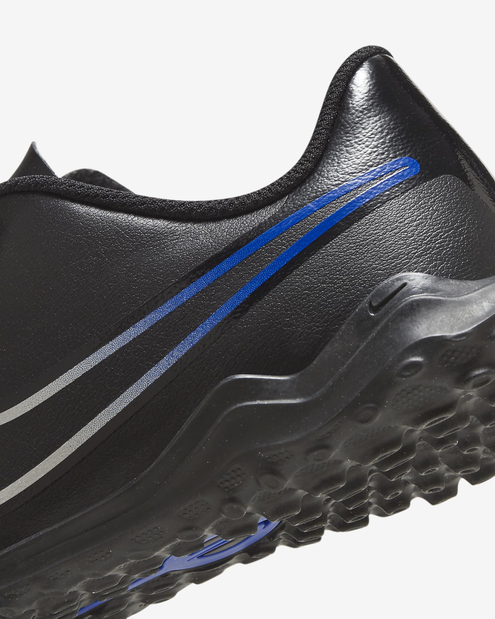 nike youth turf soccer shoes