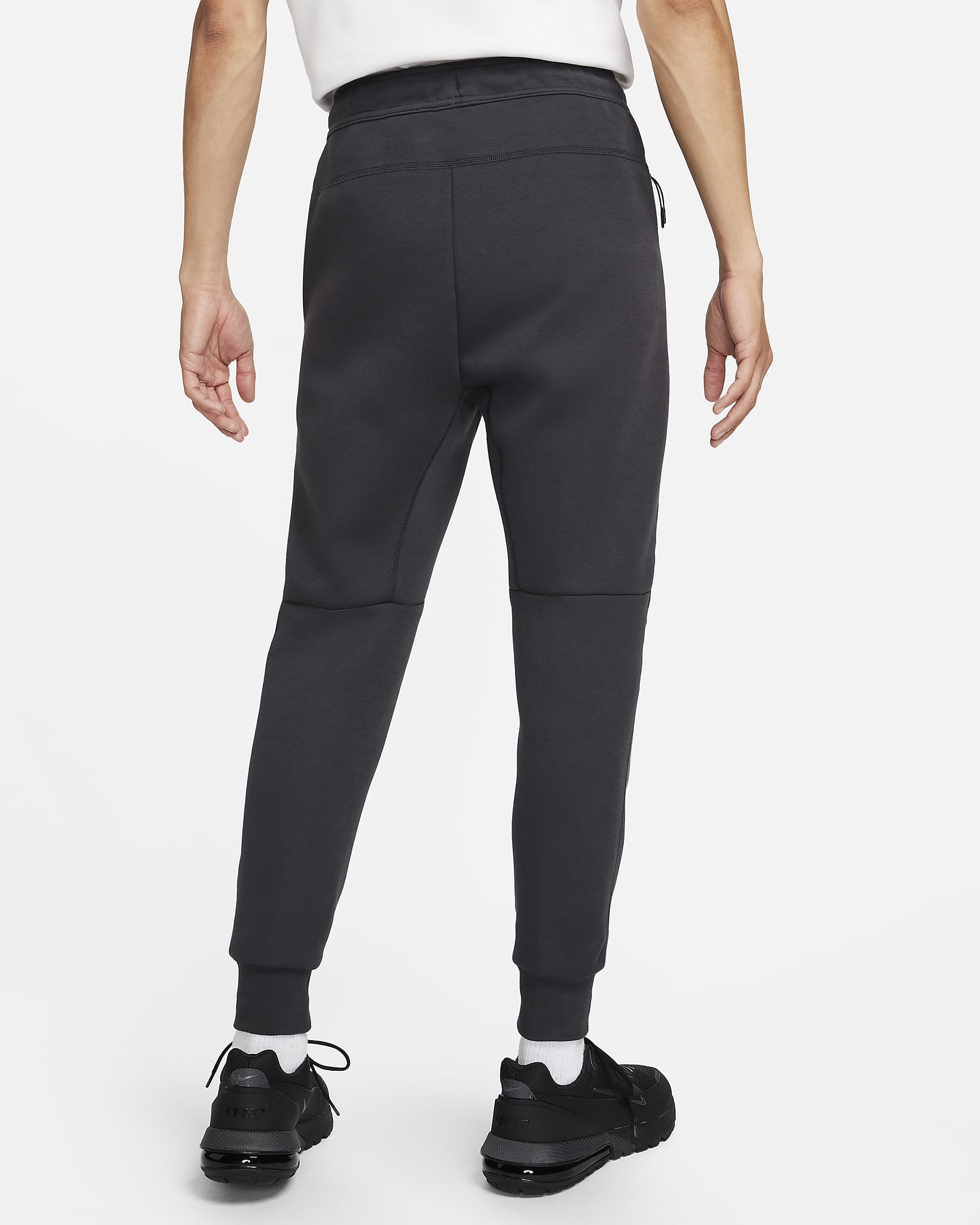 nike tech fleece slim fit
