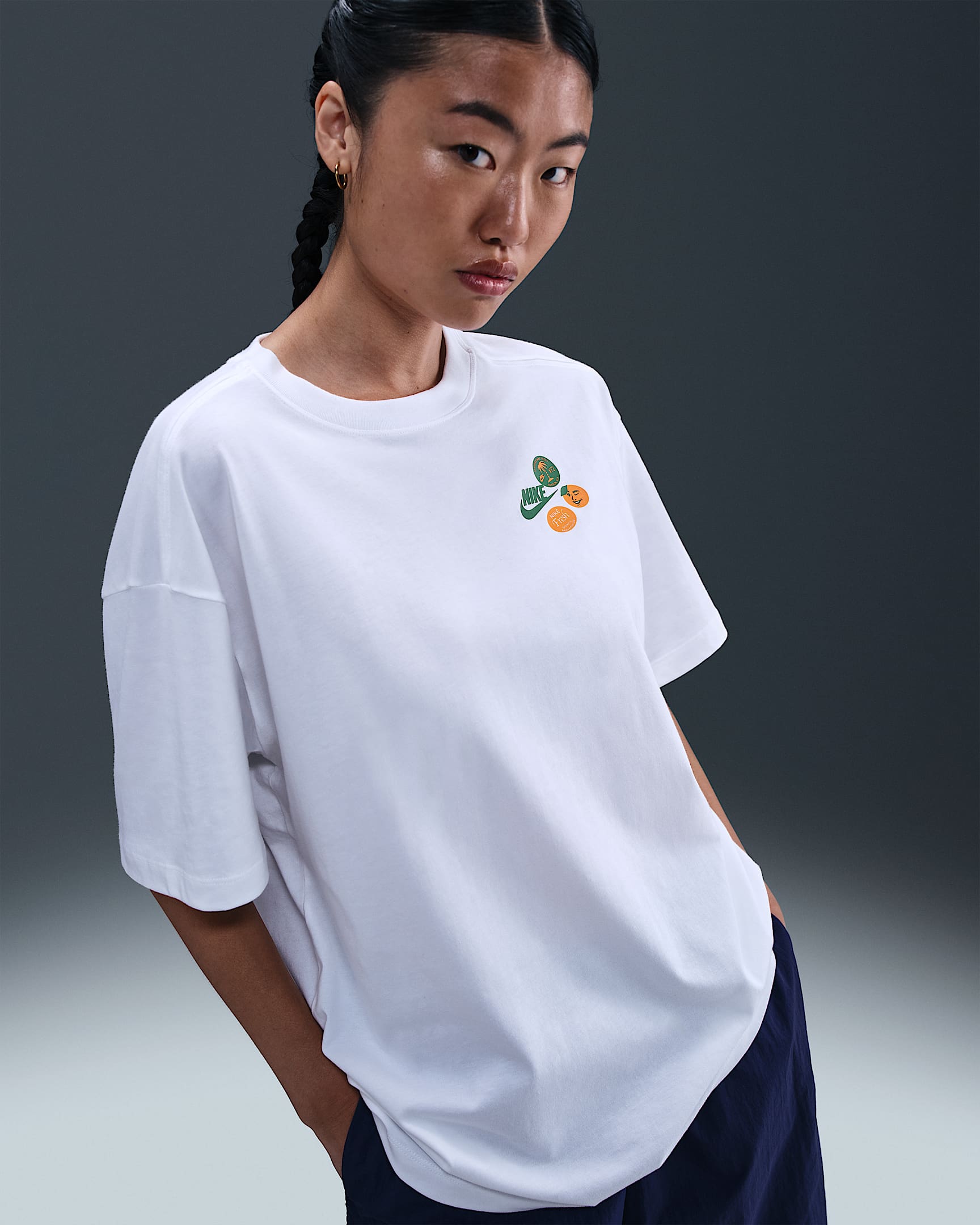 Nike Sportswear Women's Oversized Short-Sleeve Graphic T-Shirt - White