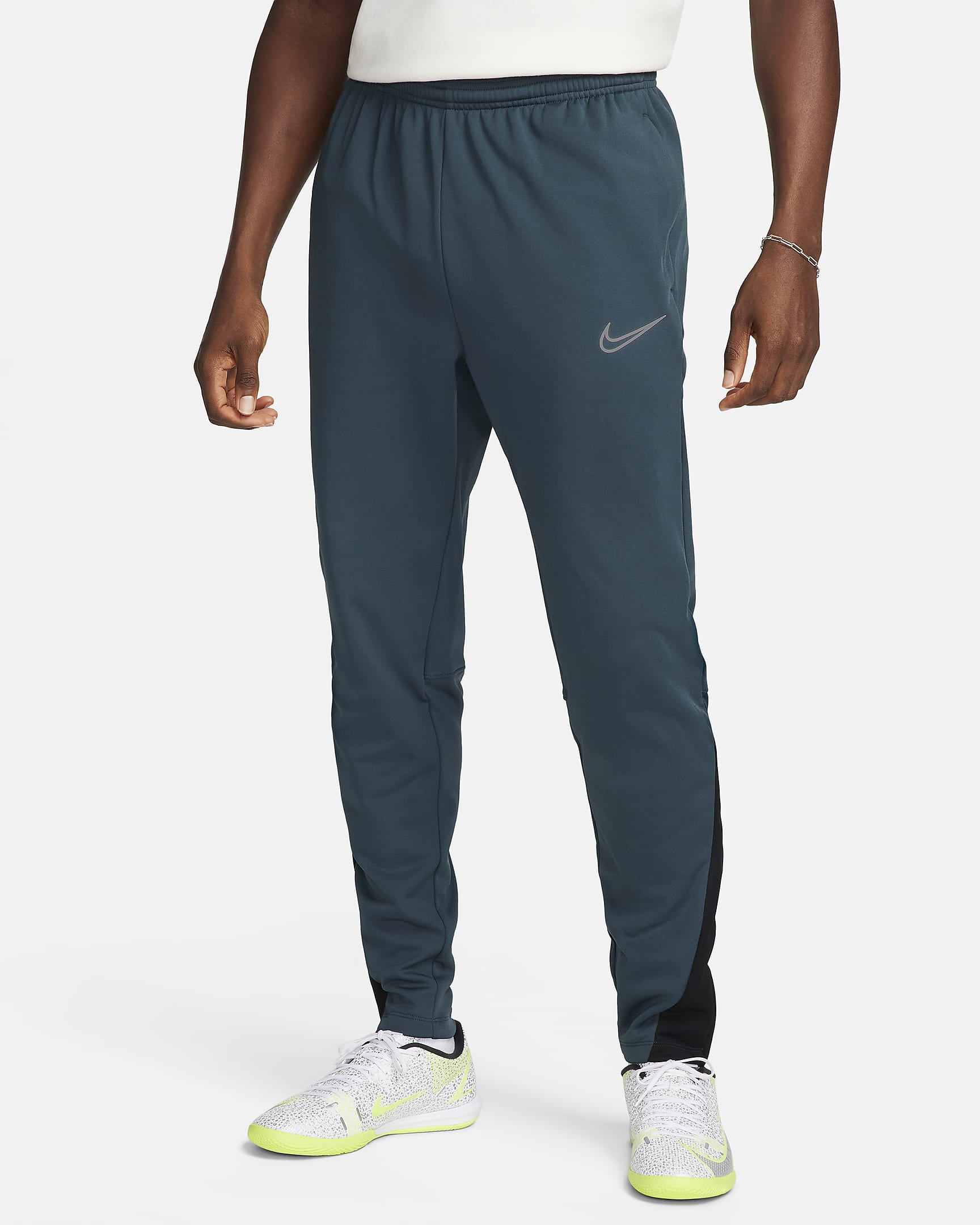 Nike Academy Winter Warrior Men's Therma-FIT Football Pants. Nike LU