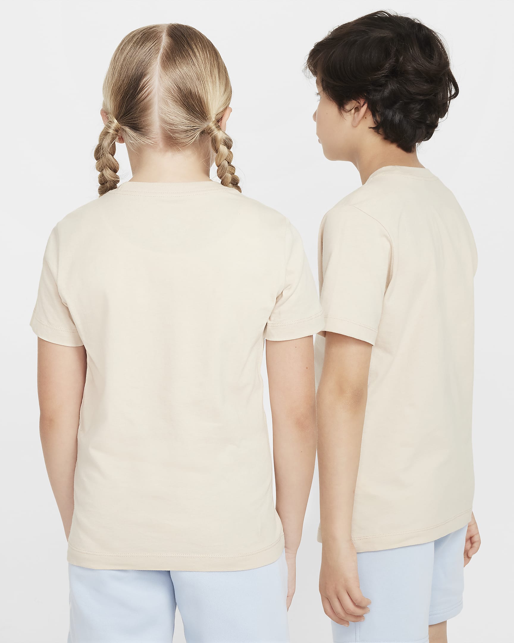 Nike Sportswear T-Shirt für ältere Kinder - Sanddrift