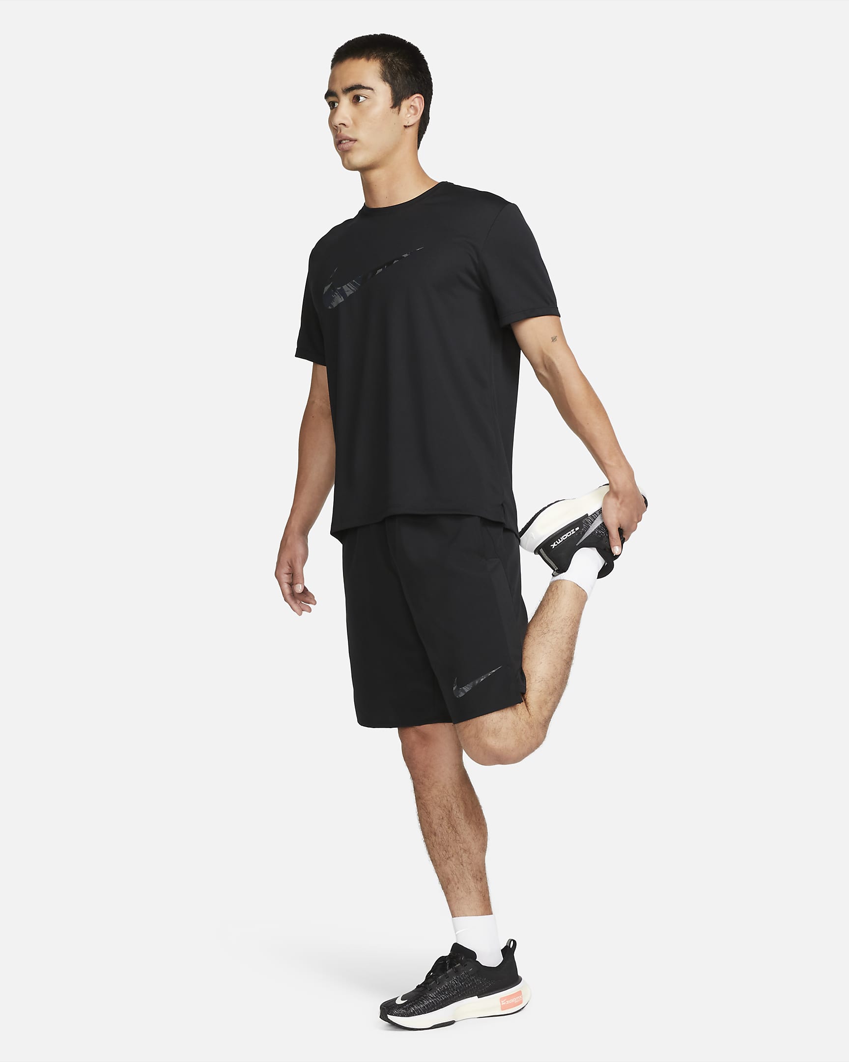 Nike Challenger Men's Dri-FIT 23cm (approx.) Unlined Running Shorts ...