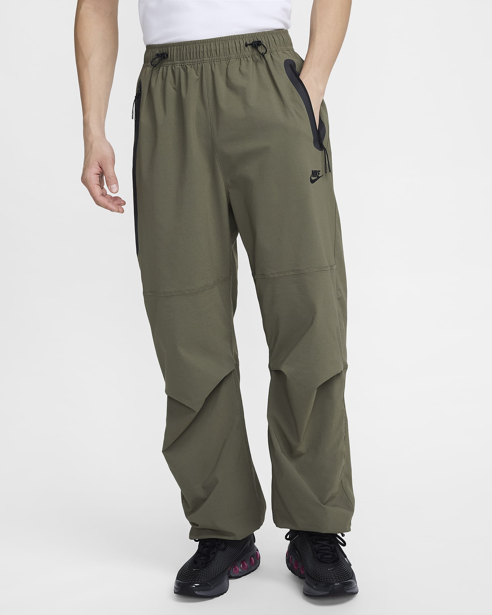 Nike Tech Men's Woven Oversized Trousers - Medium Olive/Medium Olive/Black