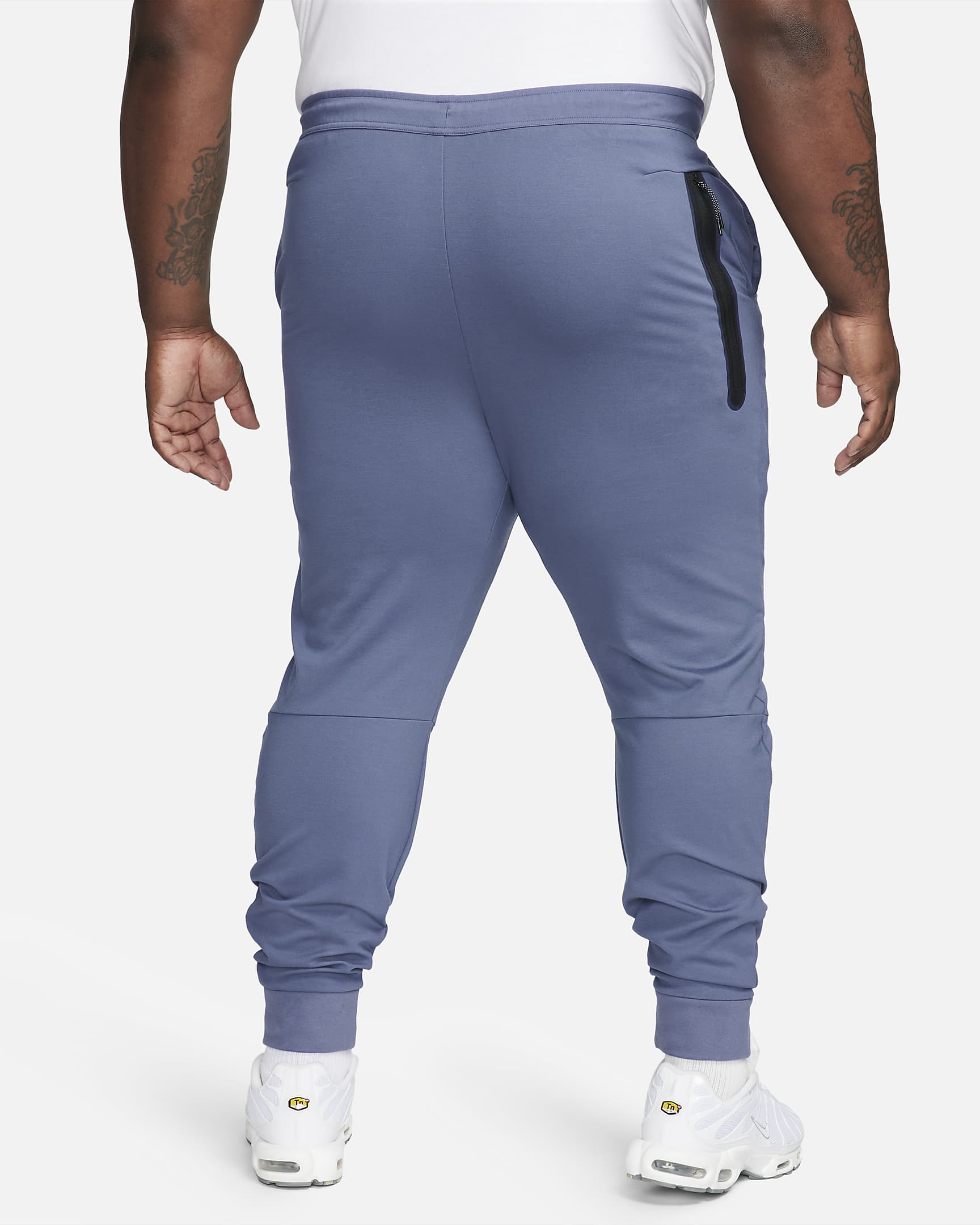 Nike Sportswear Tech Fleece Lightweight Men's SlimFit Jogger Tracksuit