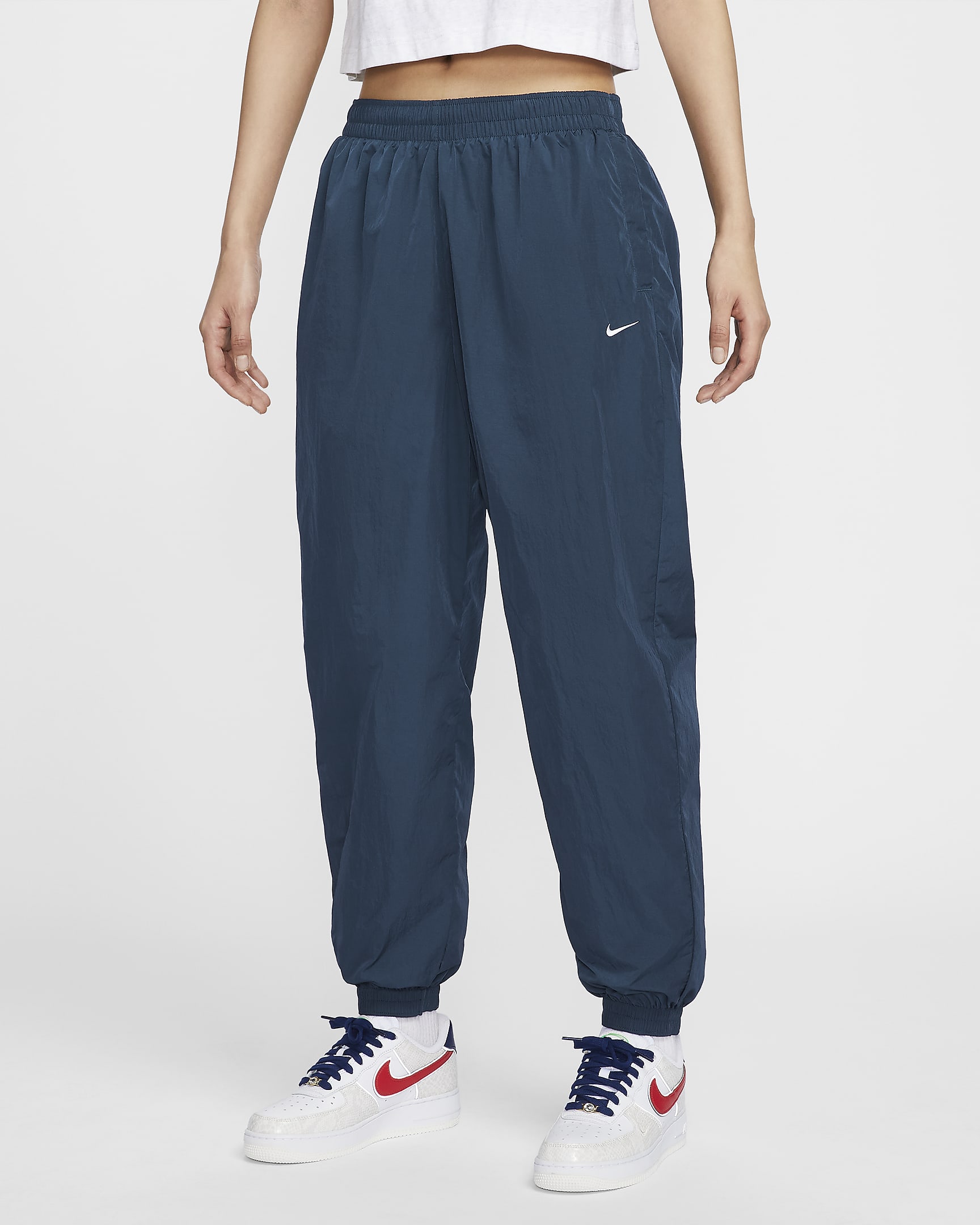 Nike Sportswear Essential 女款中腰寬版梭織運動褲 - Armory Navy/白色