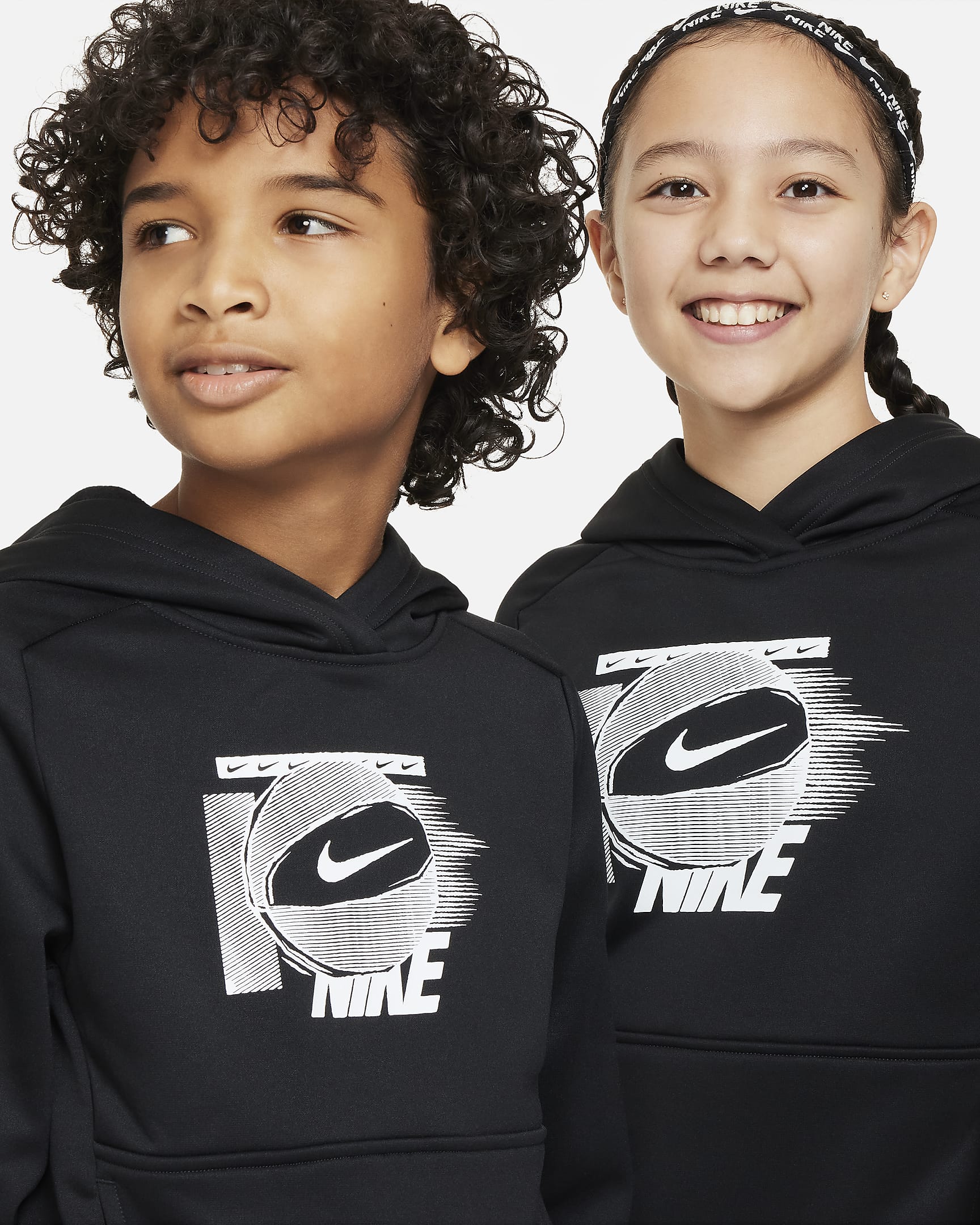 Nike Multi+ Older Kids' Therma-FIT Training Hoodie. Nike IE