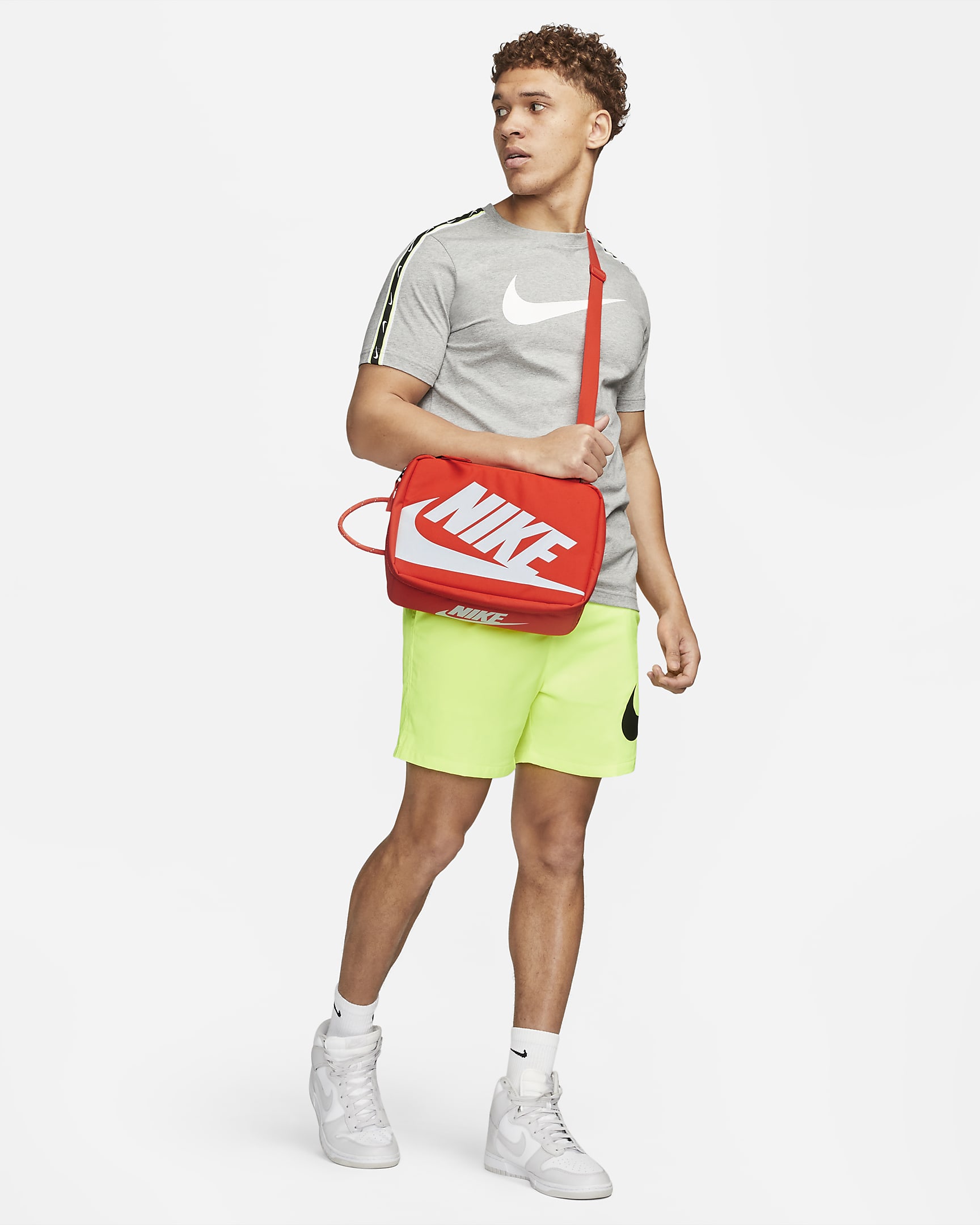 Nike schoenendoostas (small, 8 liter) - Oranje/Oranje/Wit