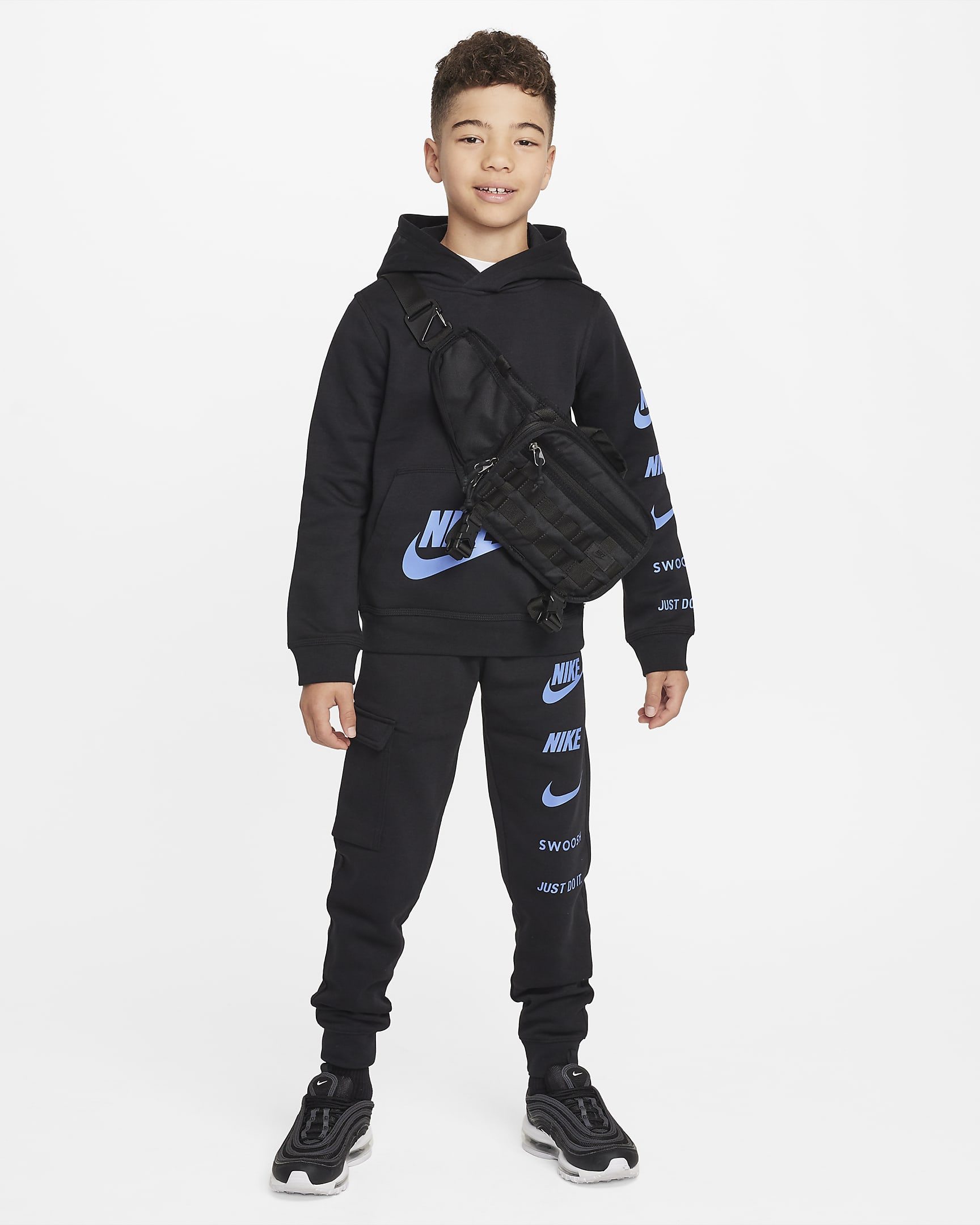 Nike Sportswear Older Kids' (Boys') Fleece Cargo Trousers. Nike SK