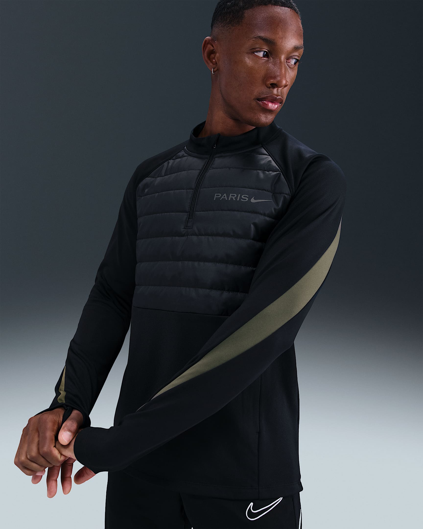 París Saint-Germain Academy Winter Warrior Part superior d'entrenament de futbol Nike Therma-FIT - Home - Negre/Cargo Khaki/Cargo Khaki