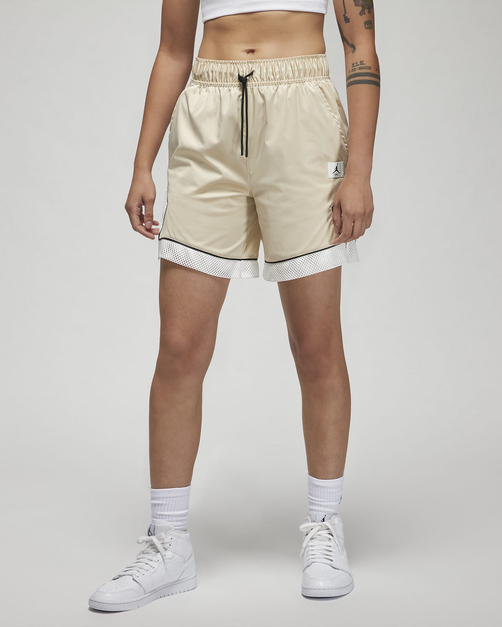 Jordan Essentials Women's Diamond Shorts. Nike NL