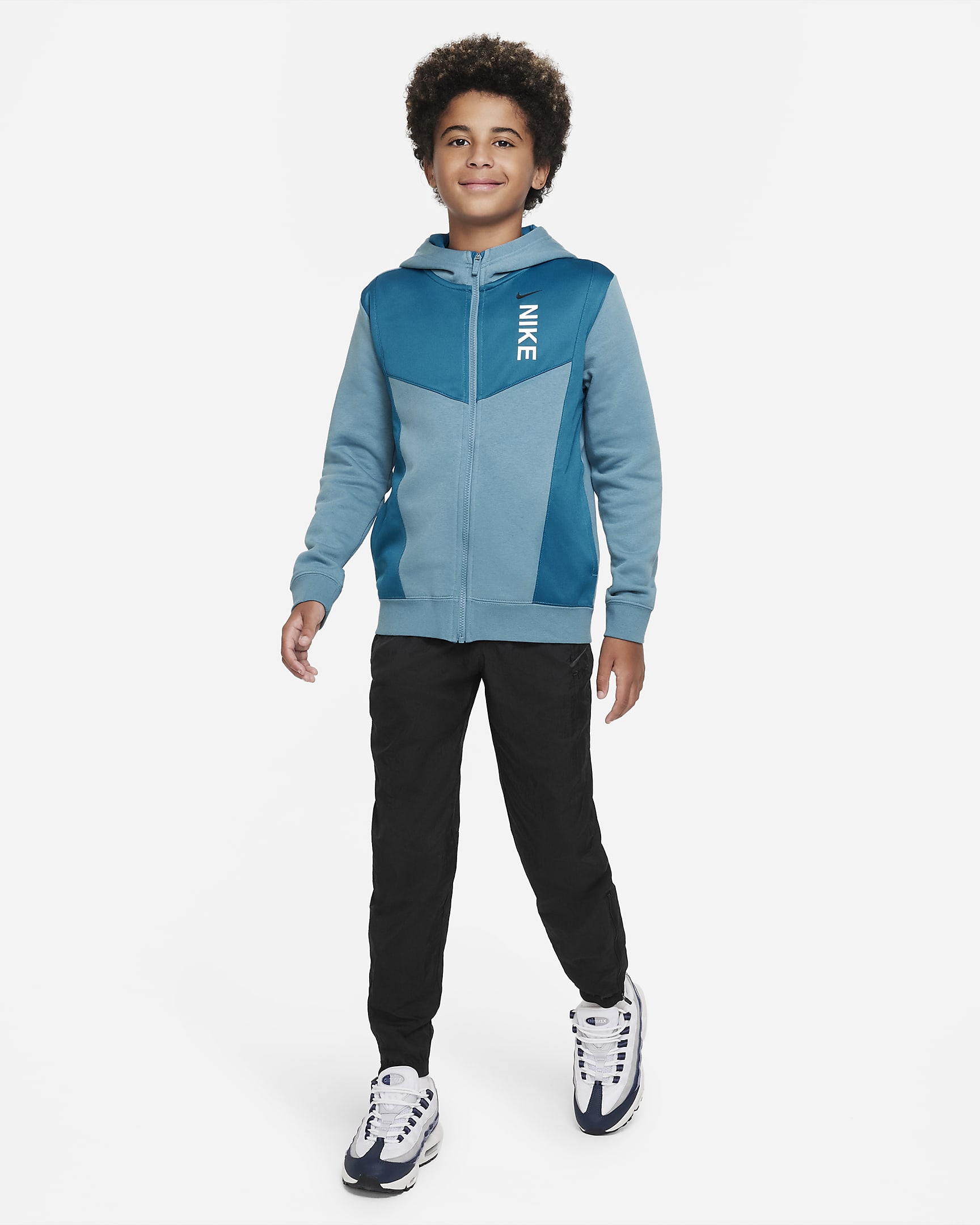 Nike Sportswear Hybrid Older Kids' (Boys') Fleece Hoodie. Nike IE