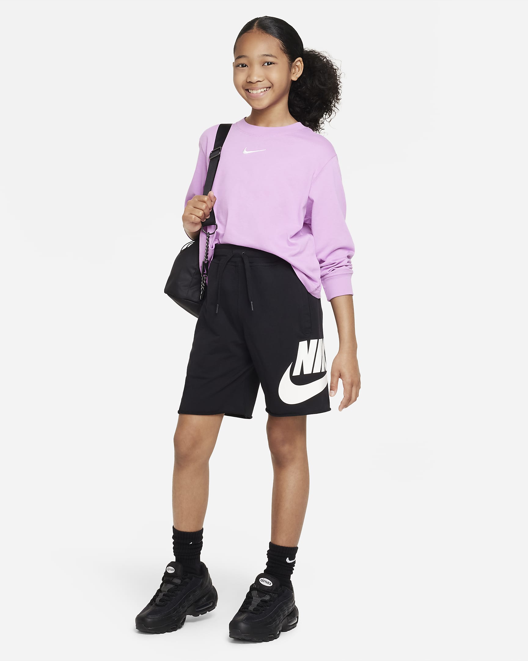 Nike Sportswear Essential Big Kids' (Girls') Long-Sleeve T-Shirt. Nike.com