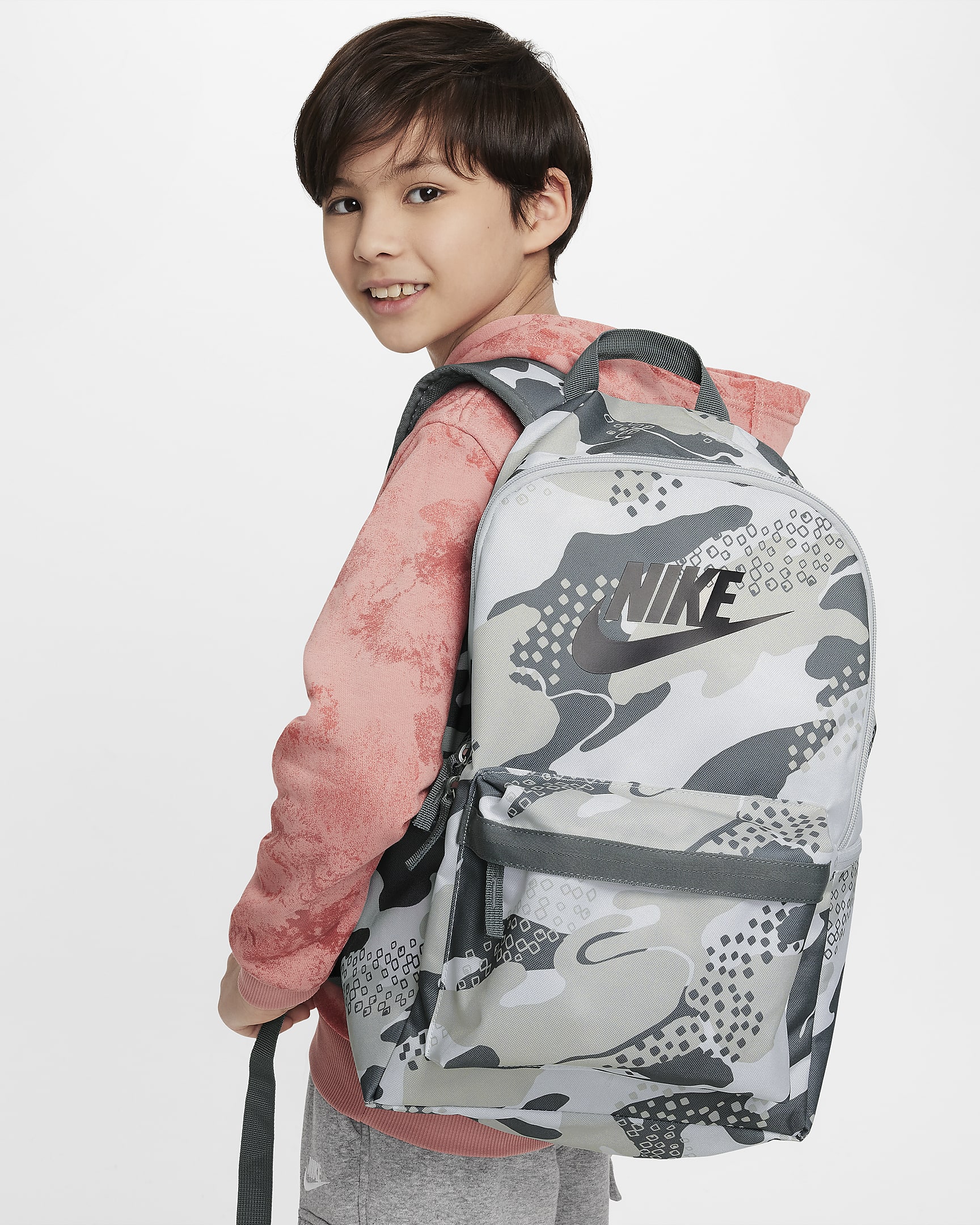 Nike Heritage Kids' Backpack (25L) - Smoke Grey/Photon Dust/Dark Smoke Grey