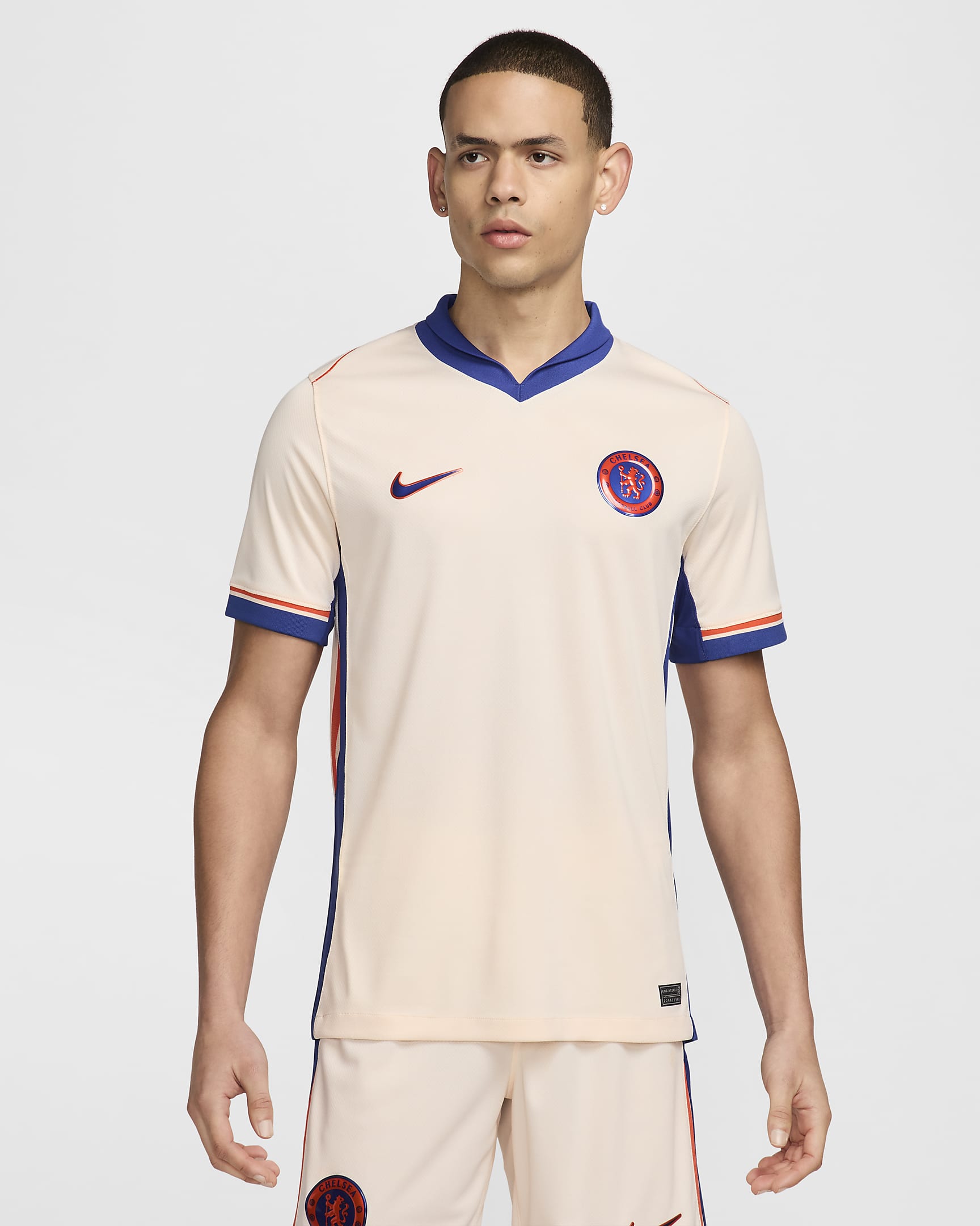 Chelsea FC 2024/25 Stadyum Deplasman Nike Dri-FIT Erkek Futbol Taraftar Forması - Guava Ice/Team Orange/Rush Blue