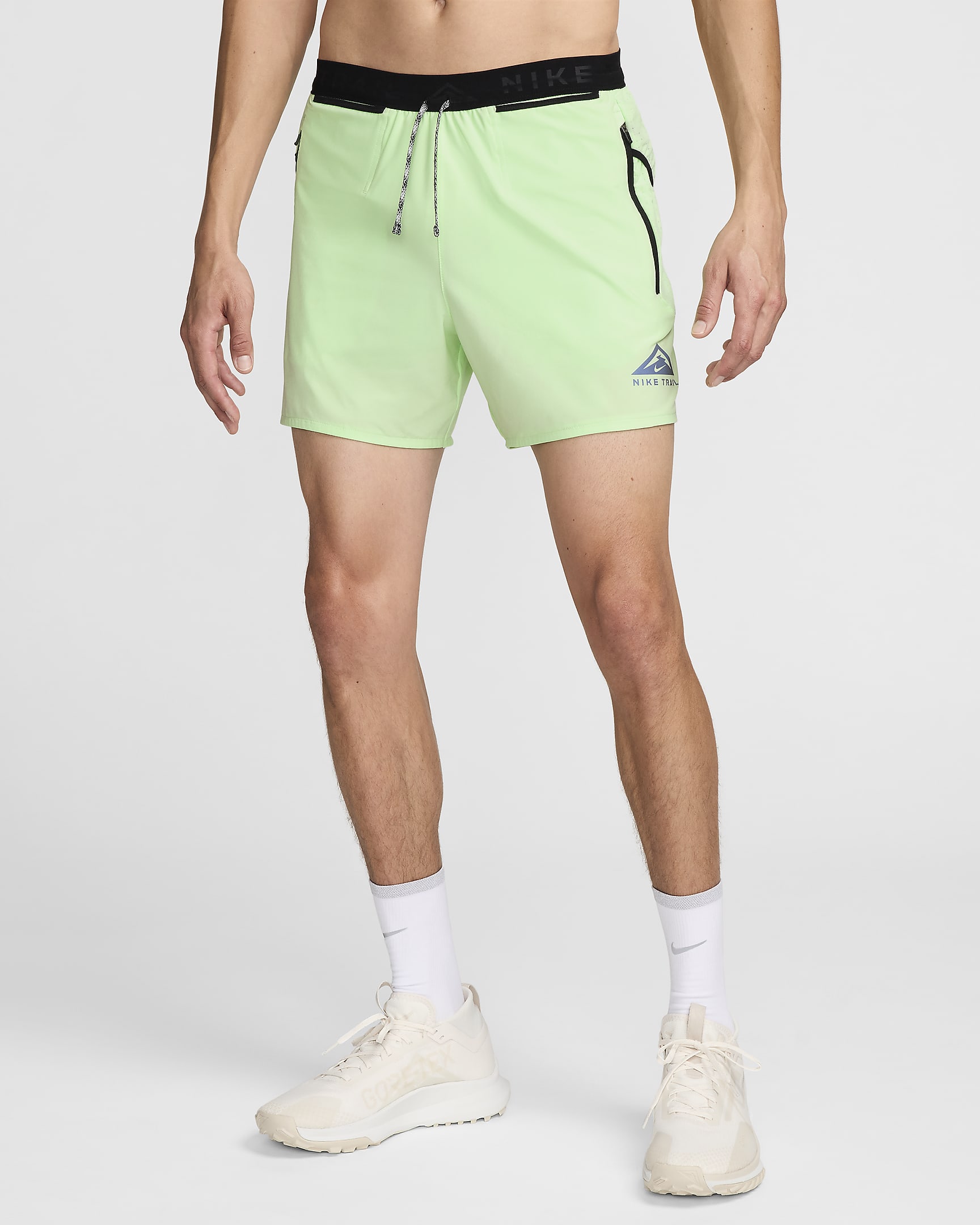 Nike Trail Second Sunrise Pantalons curts amb eslip incorporat de 13 cm Dri-FIT de running - Home - Vapor Green/Vapor Green/Negre