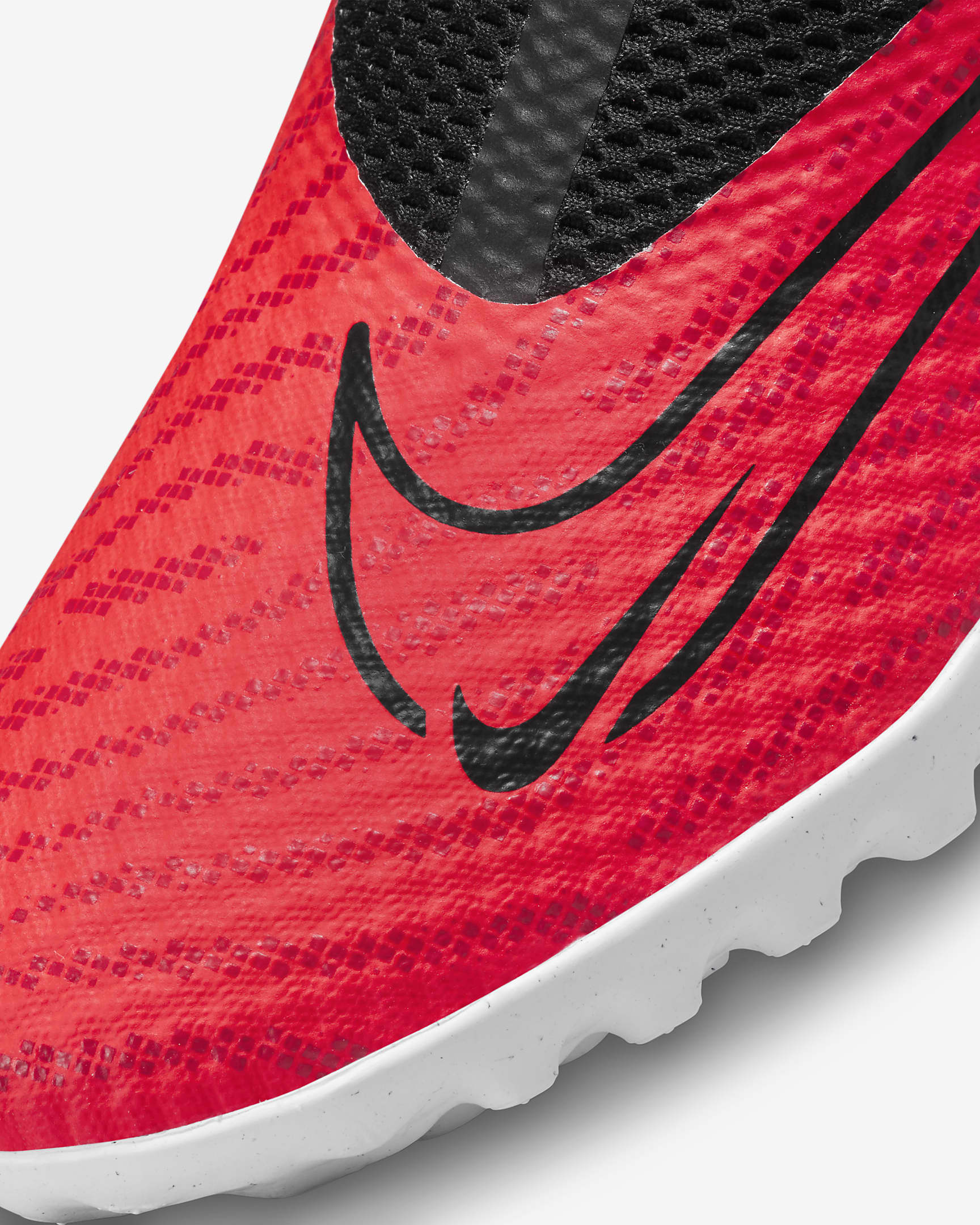 Nike Phantom GX Academy Turf HighTop Football Shoes. Nike AT