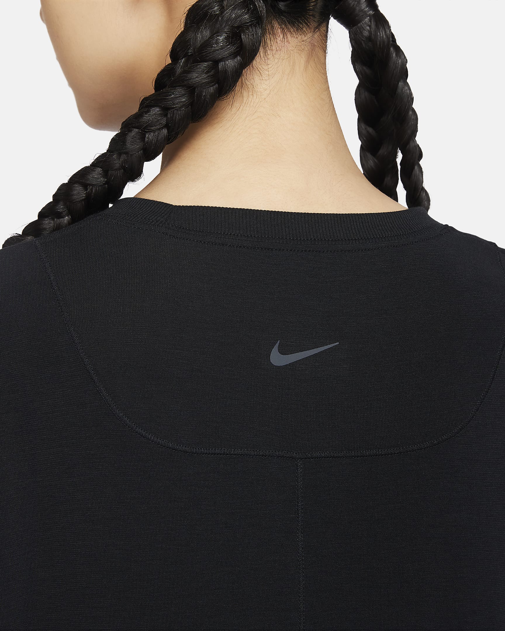 Nike One Relaxed Women's Dri-FIT Long-Sleeve Top - Black/Black