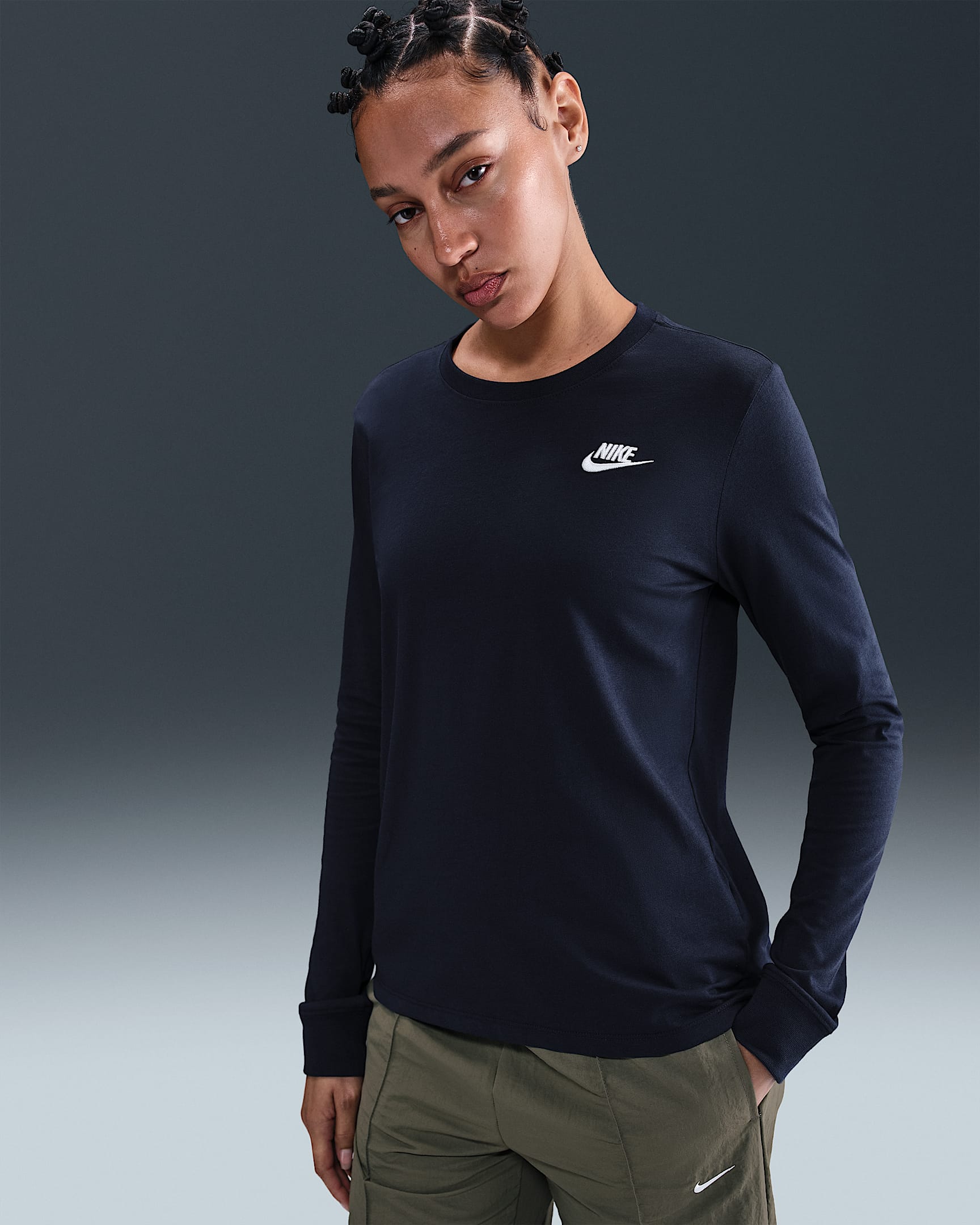 Playera de manga larga para mujer Nike Sportswear Club - Obsidiana/Blanco