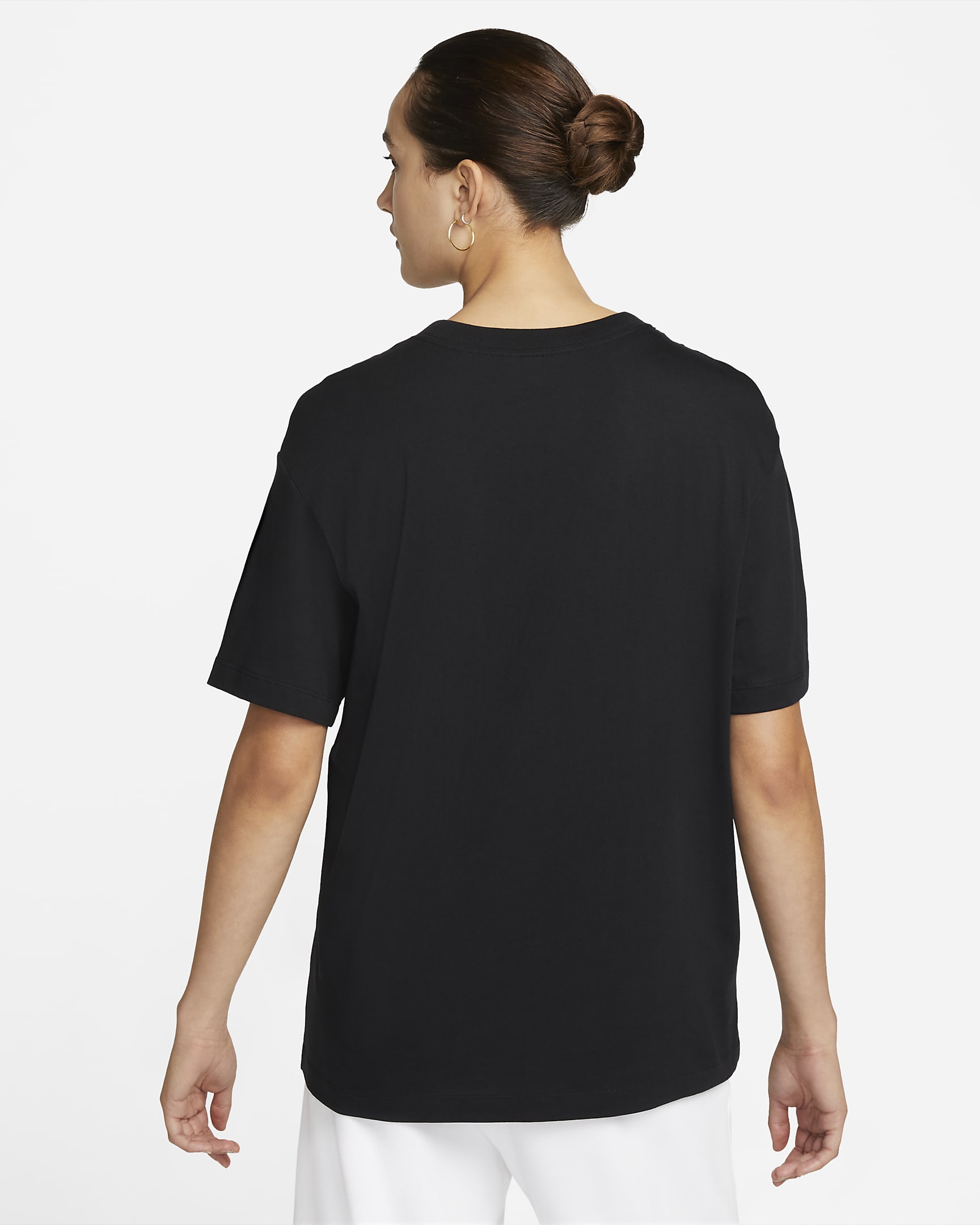 Nike Sportswear Women's T-Shirt. Nike IL