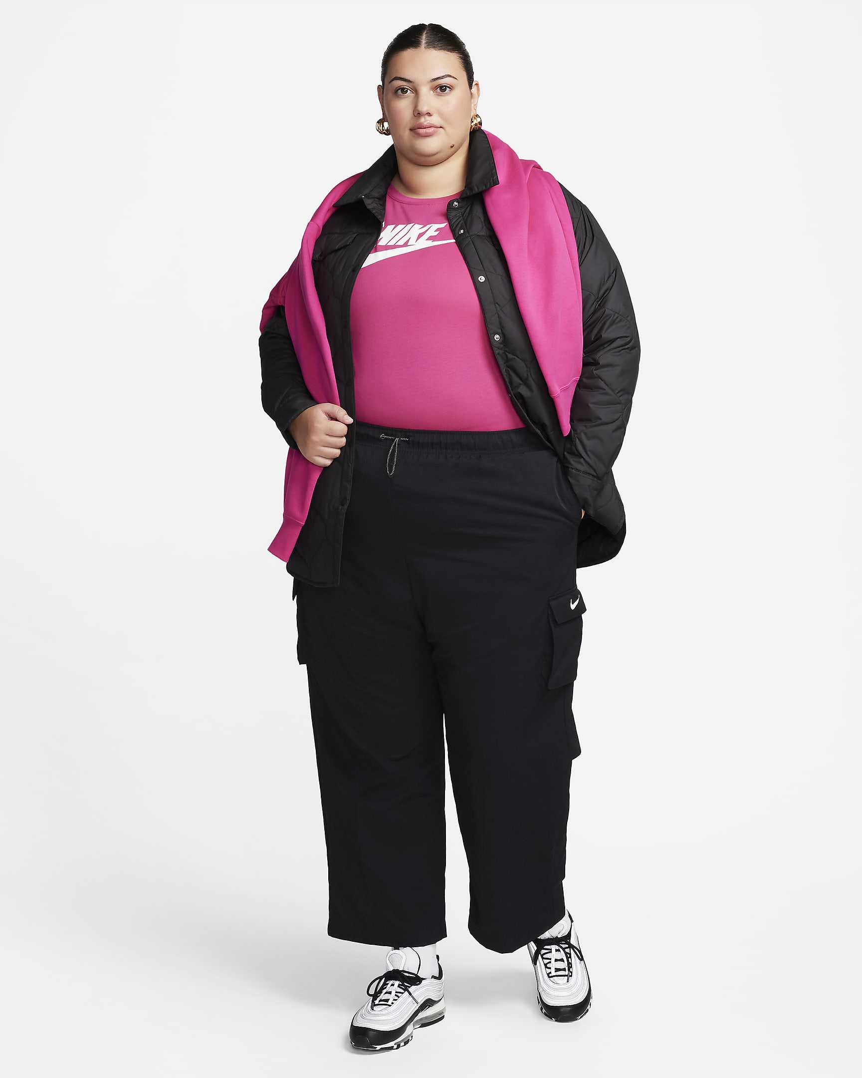 Nike Sportswear Essentials Women's Logo TShirt (Plus Size). Nike UK