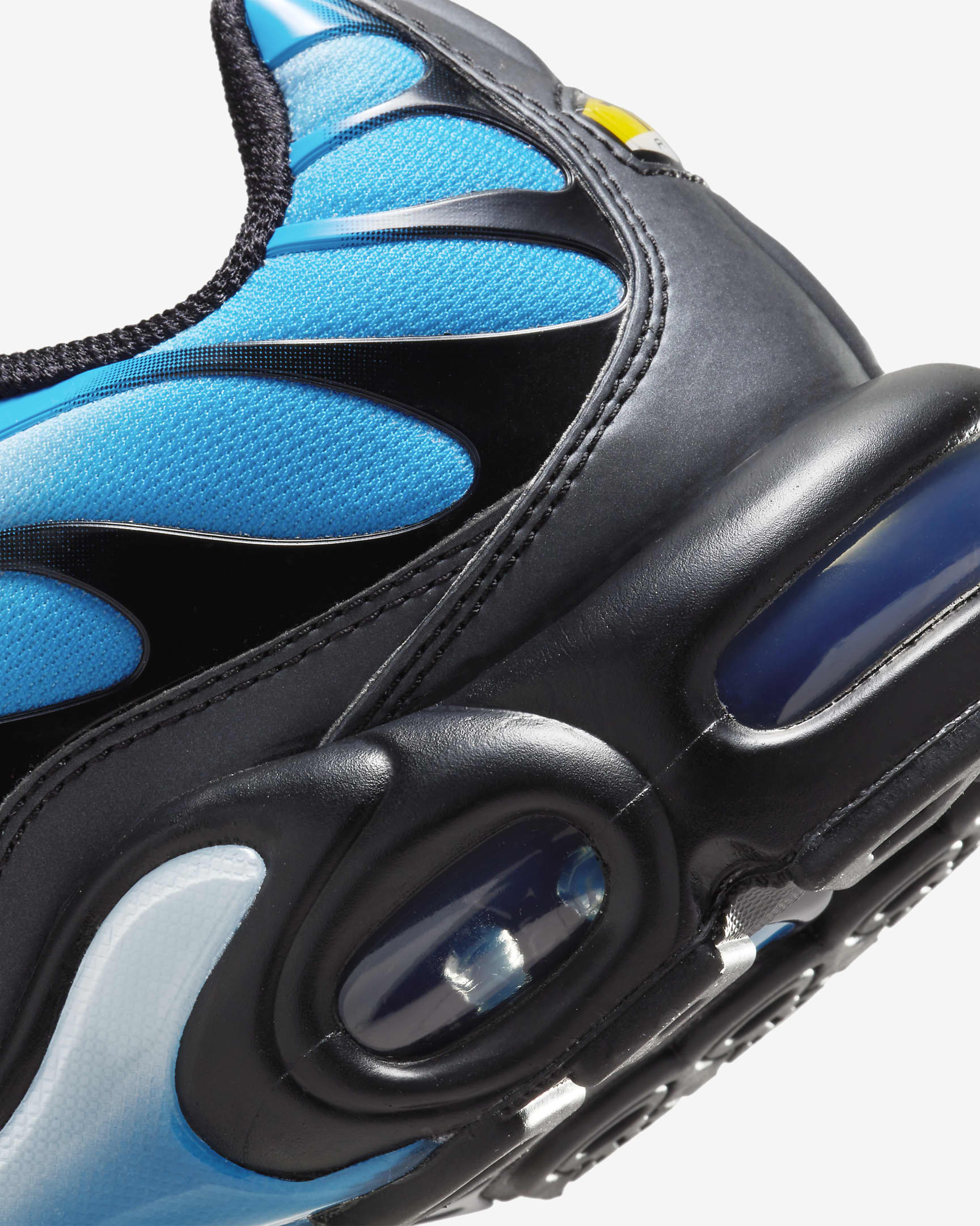 Nike Air Max Plus 男鞋 - 黑色/Neptune Blue/Blue Tint/Metallic Silver