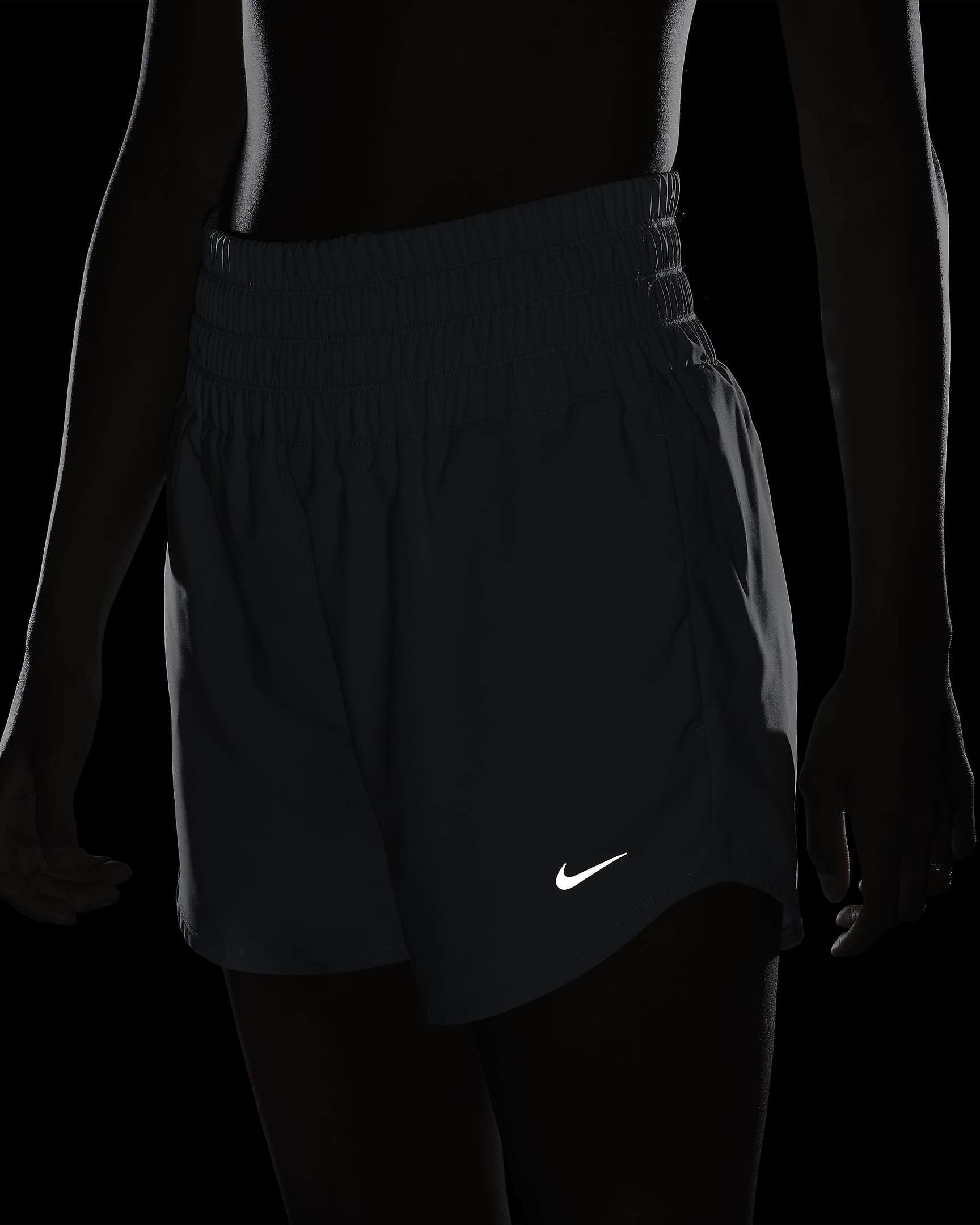 Nike One Dri-FIT damesshorts met ultrahoge taille en binnenbroekje (8 cm) - Light Armory Blue