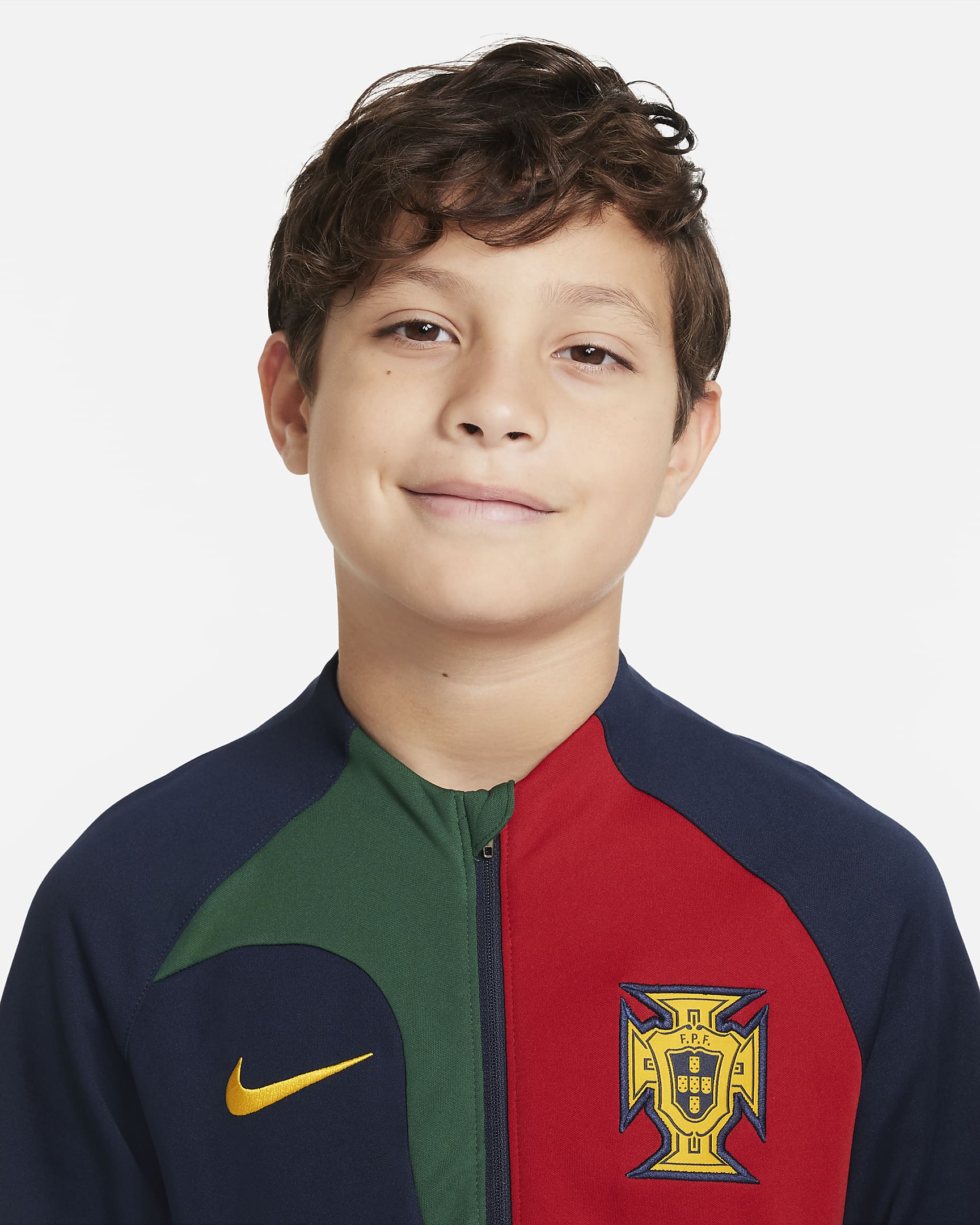 Portugal Academy Pro Older Kids' Nike Football Jacket. Nike AE