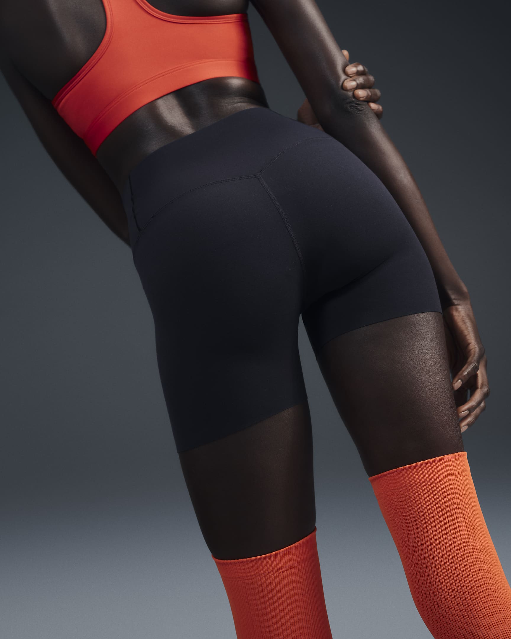 Nike Zenvy Bike-Shorts mit sanftem Halt und hohem Taillenbund für Damen (ca. 12 cm) - Schwarz/Schwarz