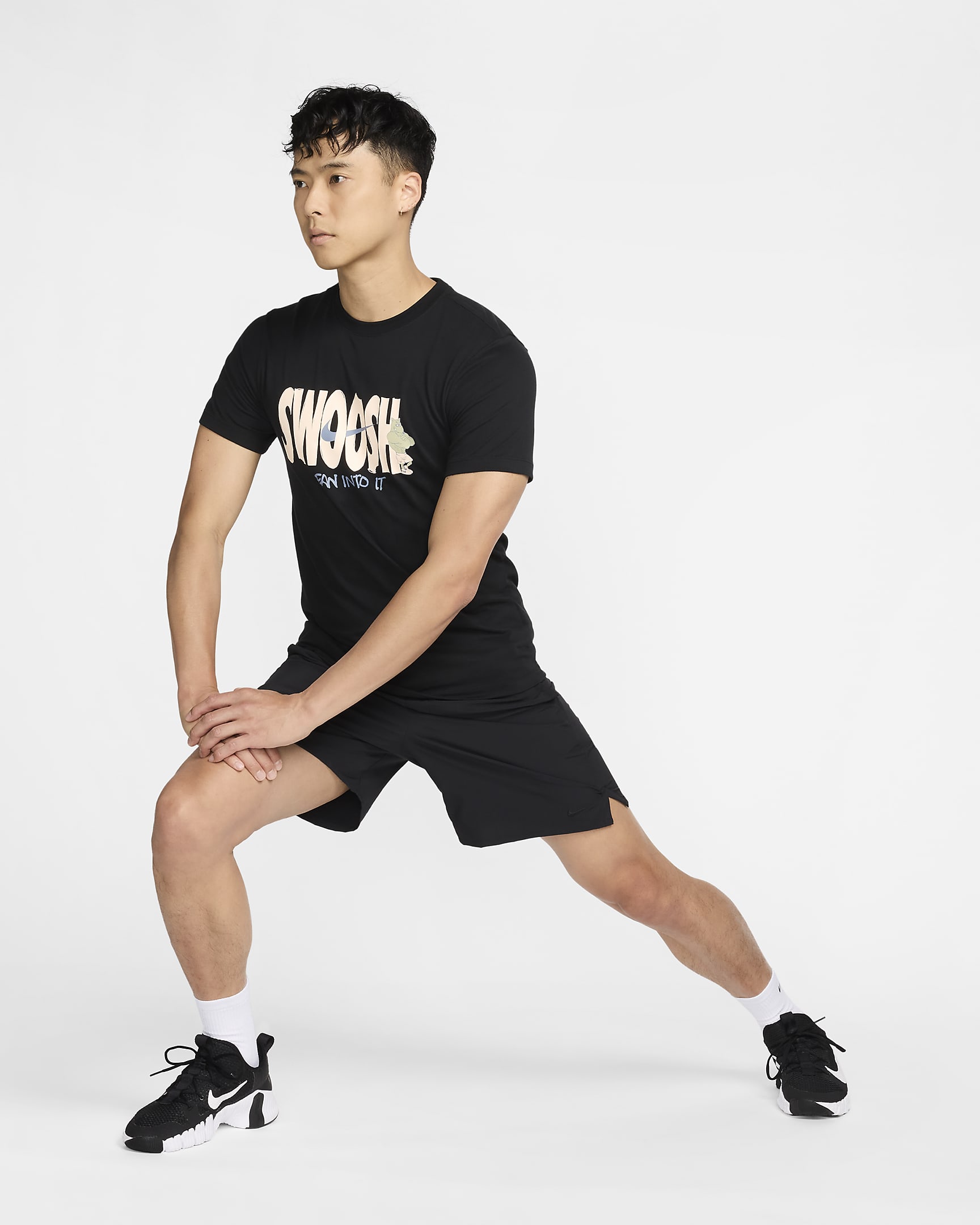 Nike 男款 Dri-FIT 健身 T 恤 - 黑色