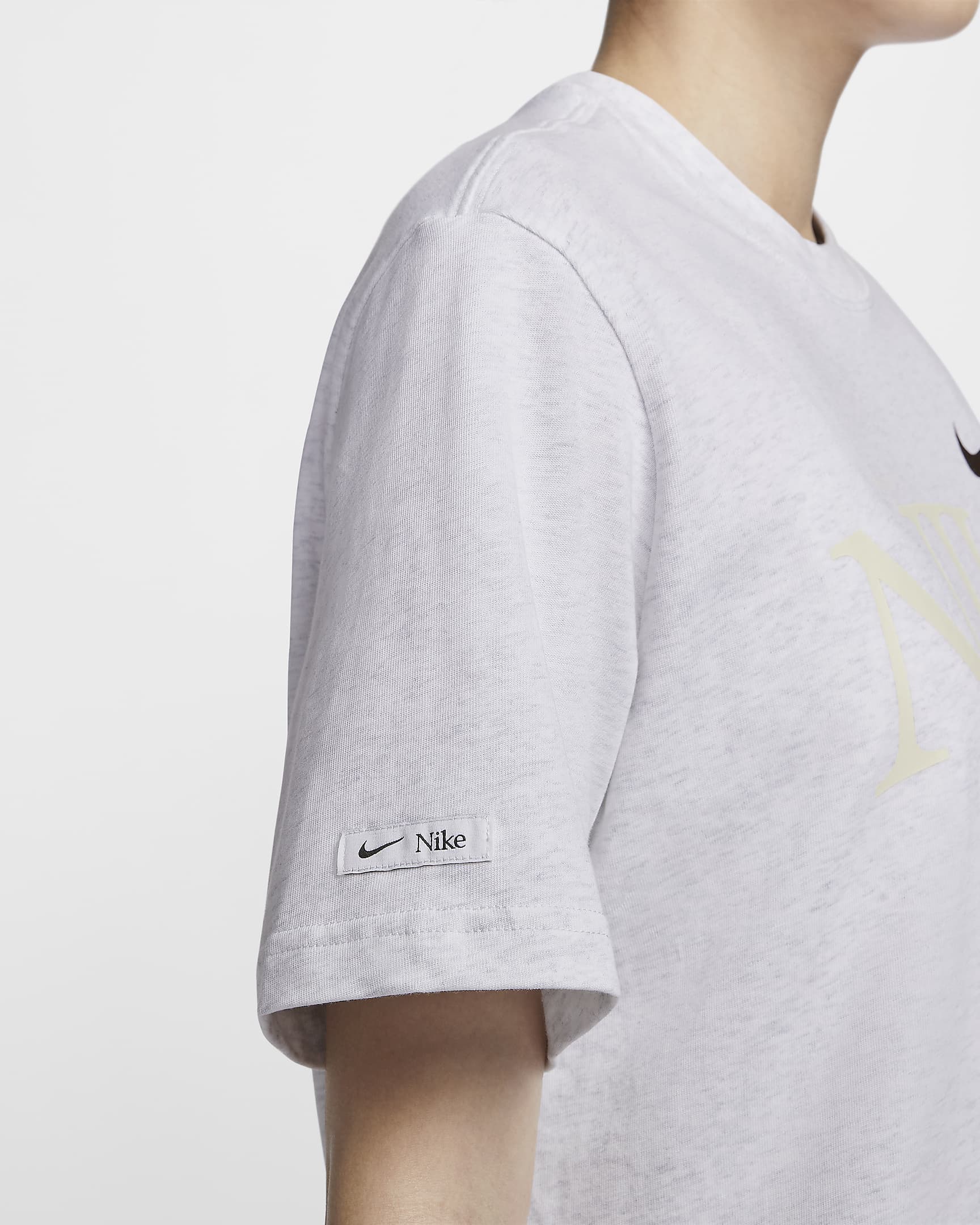 Nike Sportswear Classic Women's T-Shirt - Birch Heather