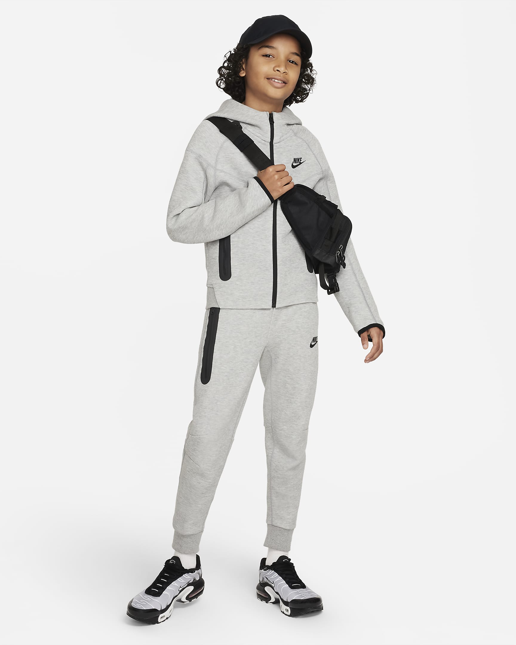 Nike Sportswear Tech Fleece Kapuzenjacke für ältere Kinder (Jungen) - Dark Grey Heather/Schwarz/Schwarz