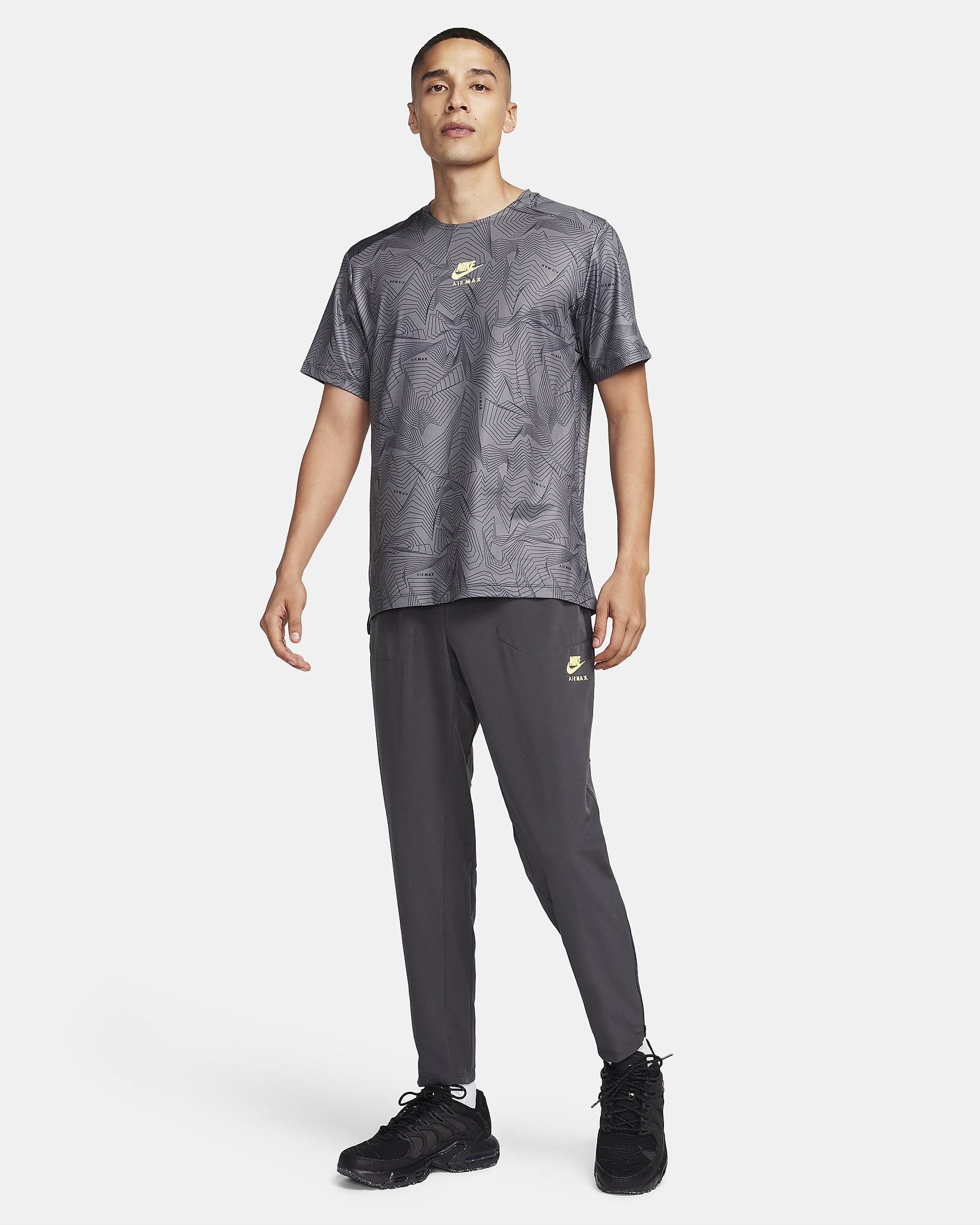 Nike Air Max Men's Dri-FIT Woven Trousers. Nike CA