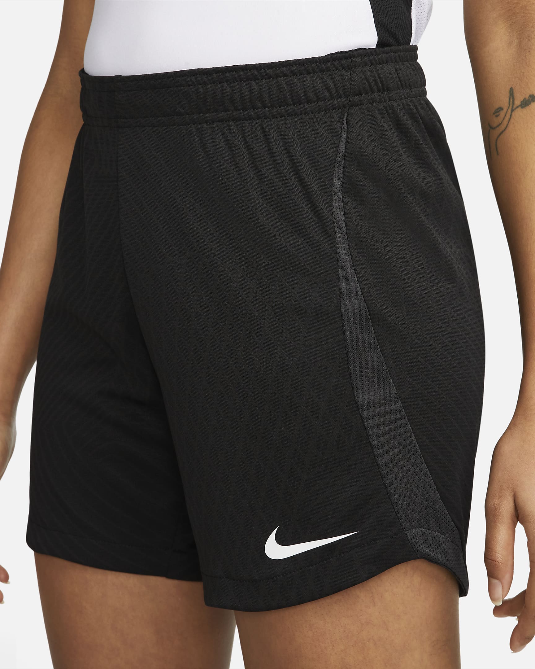 Nike DriFIT Strike Women's Football Shorts. Nike SA