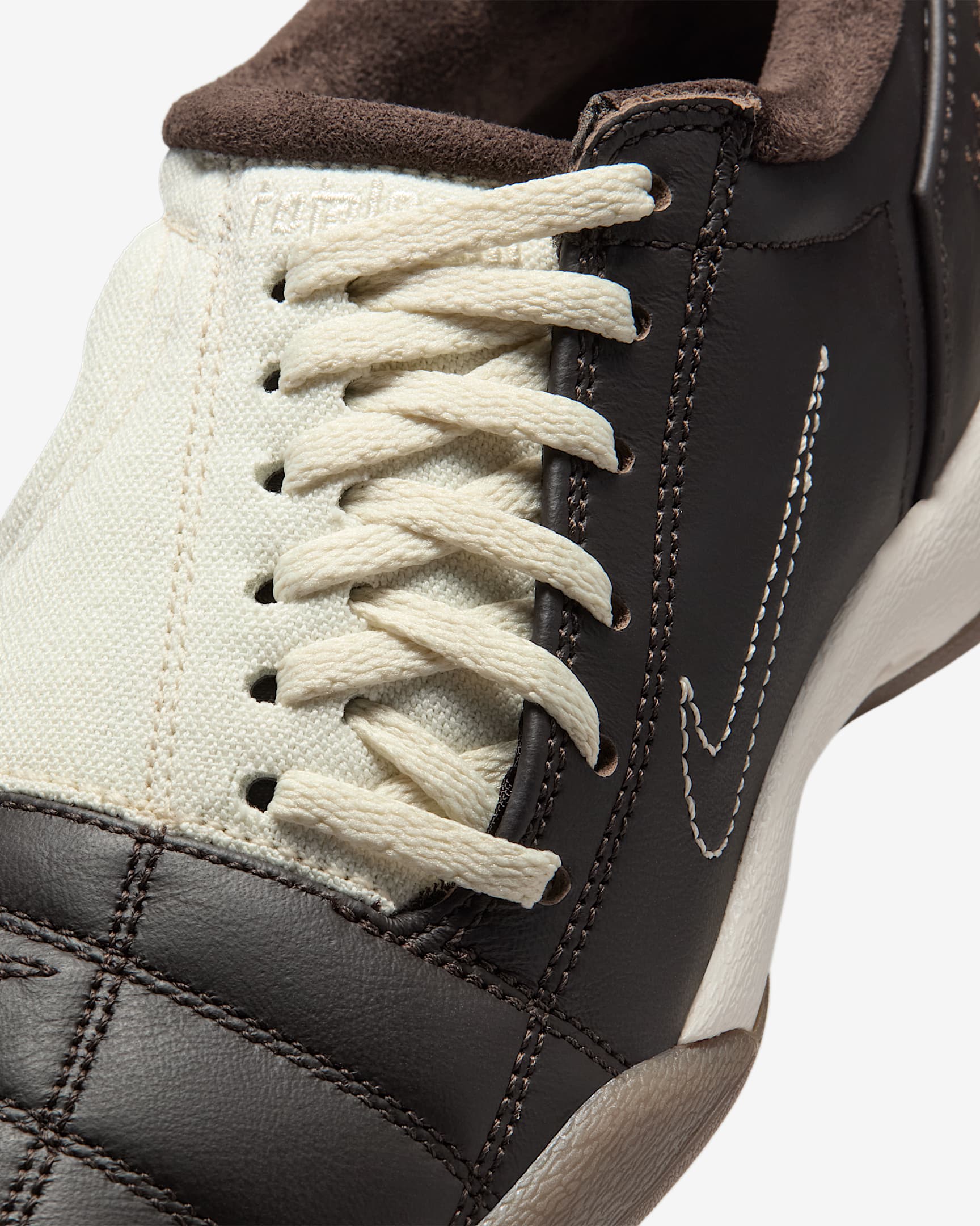 Nike Total90 Women's Shoes - Soft Pearl/Gum Dark Brown/Velvet Brown