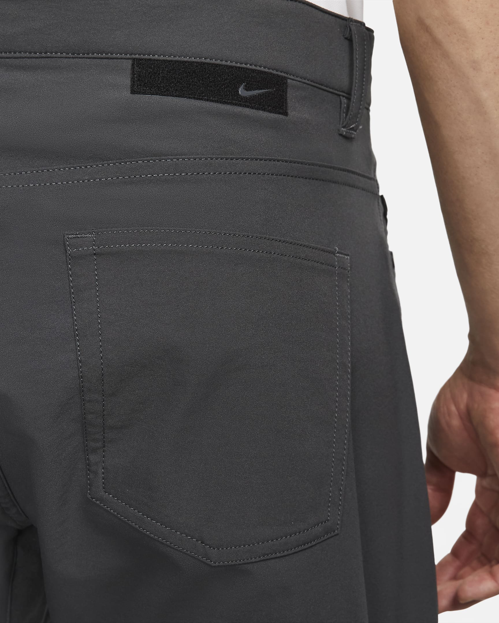 Nike DriFIT Repel Men's 5Pocket SlimFit Golf Trousers. Nike ZA