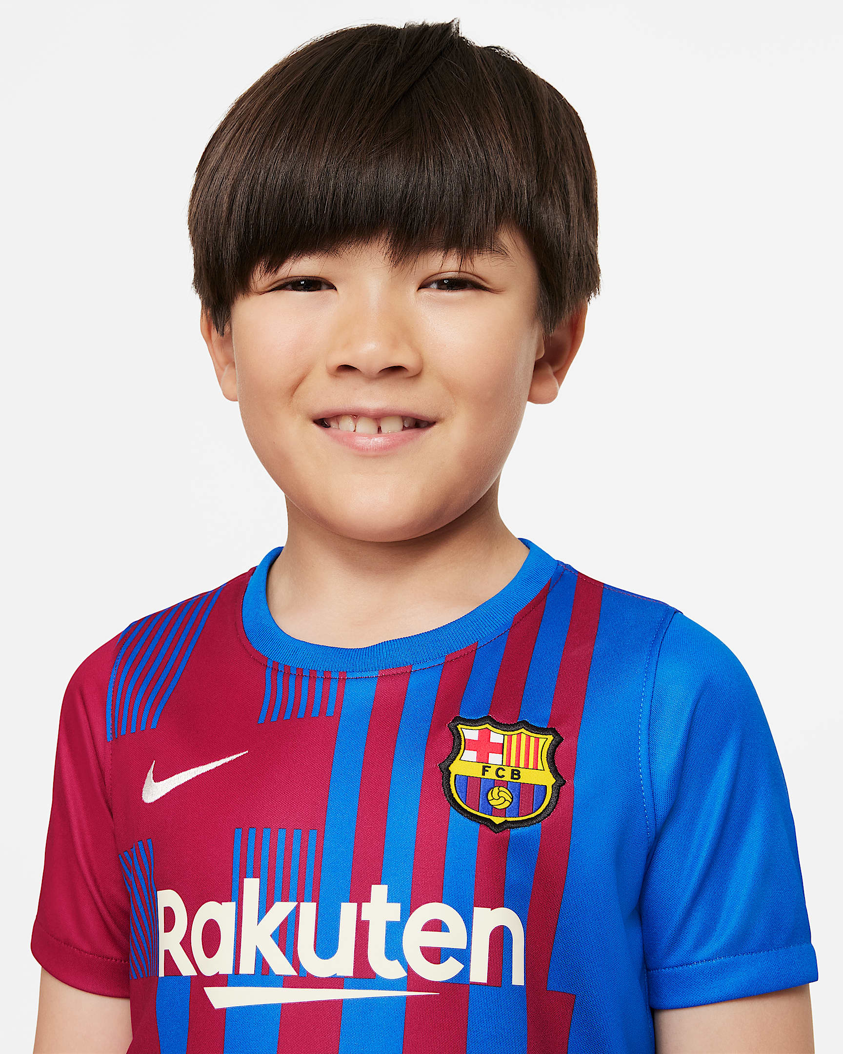 F.C. Barcelona 2021/22 Home Younger Kids' Football Kit. Nike LU