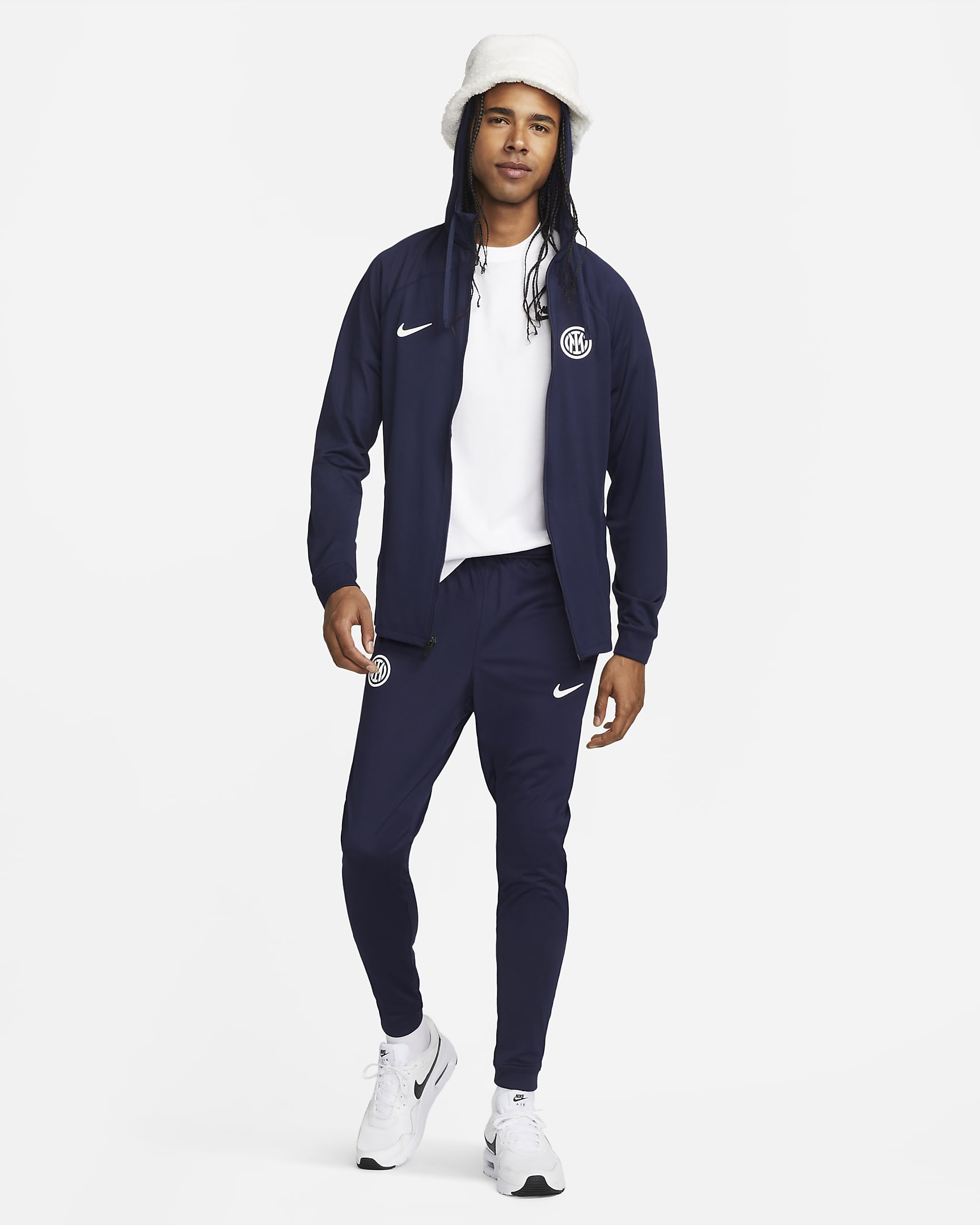 Inter Milan Strike Men's Nike DriFIT Hooded Football Tracksuit. Nike NZ