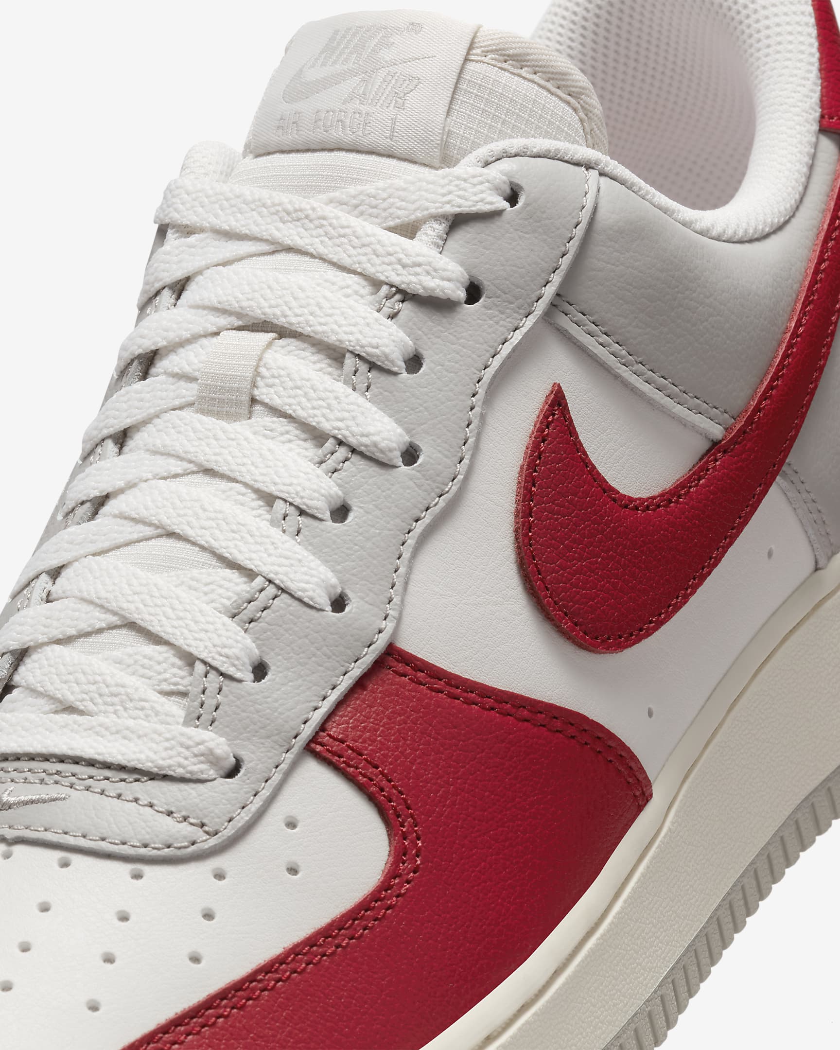 Buty męskie Nike Air Force 1 '07 LV8 - Light Iron Ore/Pale Ivory/Phantom/Gym Red