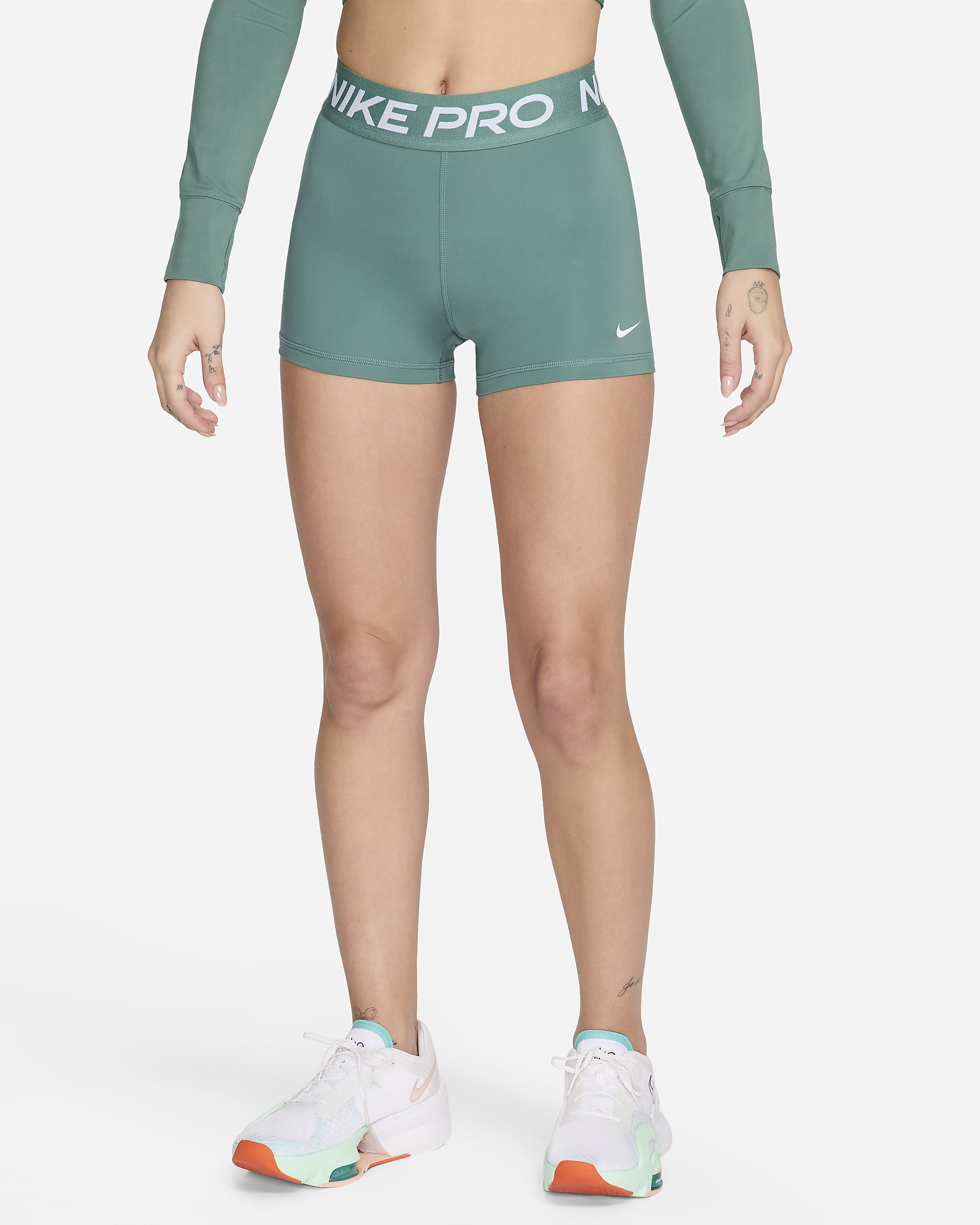 Nike Pro-shorts (8 cm) til kvinder - Bicoastal/hvid