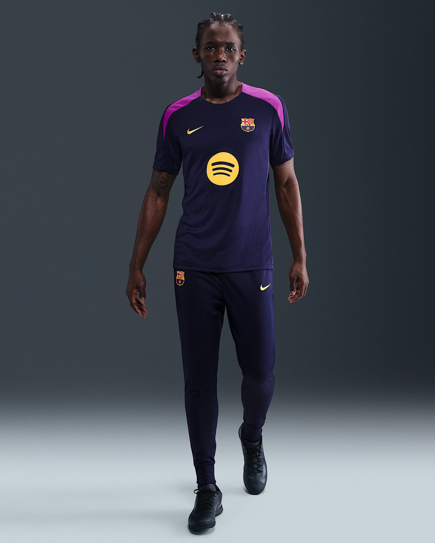 FC Barcelona Strike Men's Nike Dri-FIT Soccer Knit Track Pants - Imperial Purple/Midwest Gold