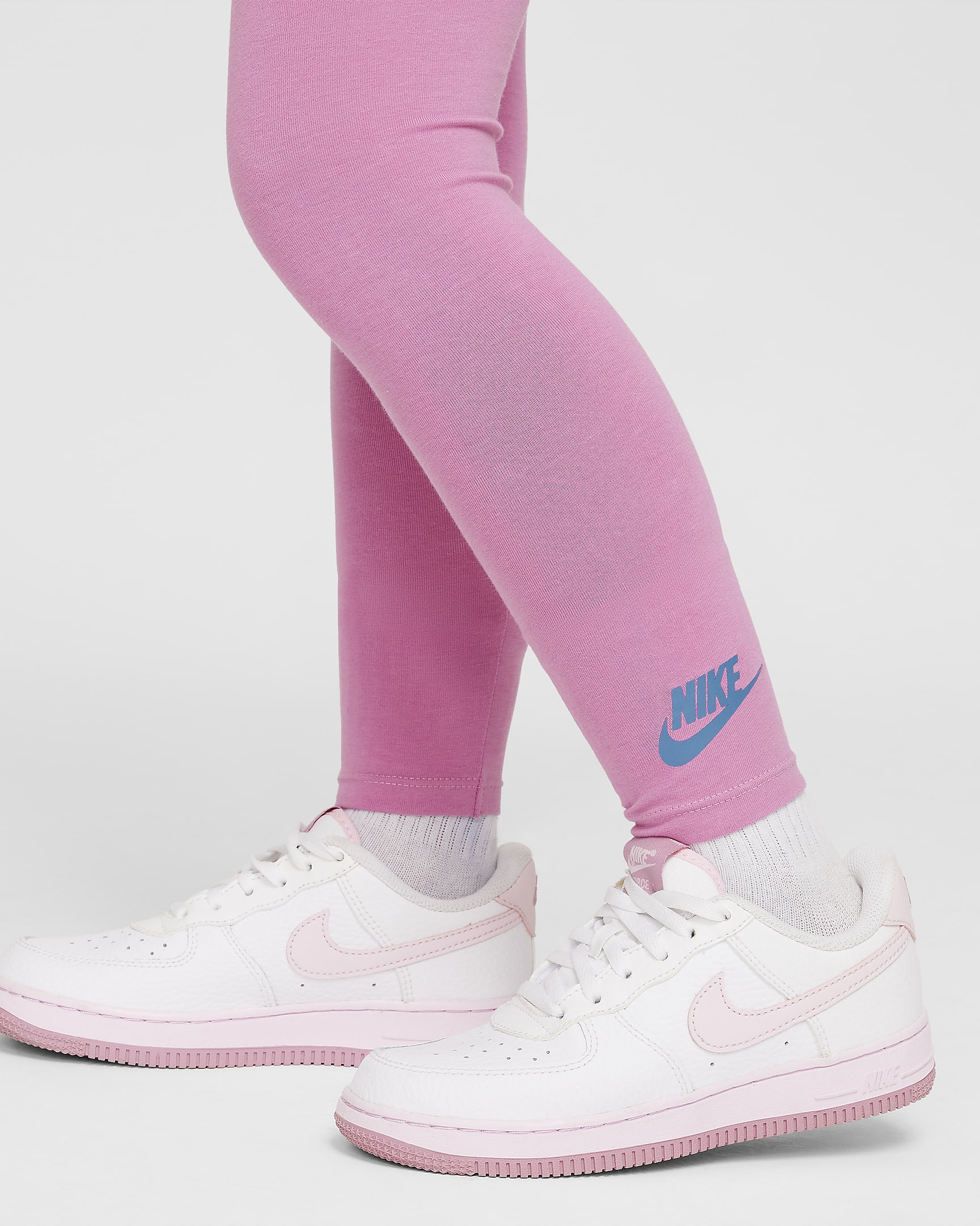 Nike Solarized kerek nyakkivágású pulóver és leggings szett kisgyerekeknek - Magic Flamingo